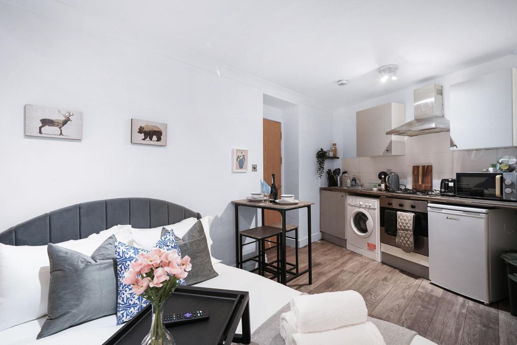 Appartement Affordable One Bedroom & In *
