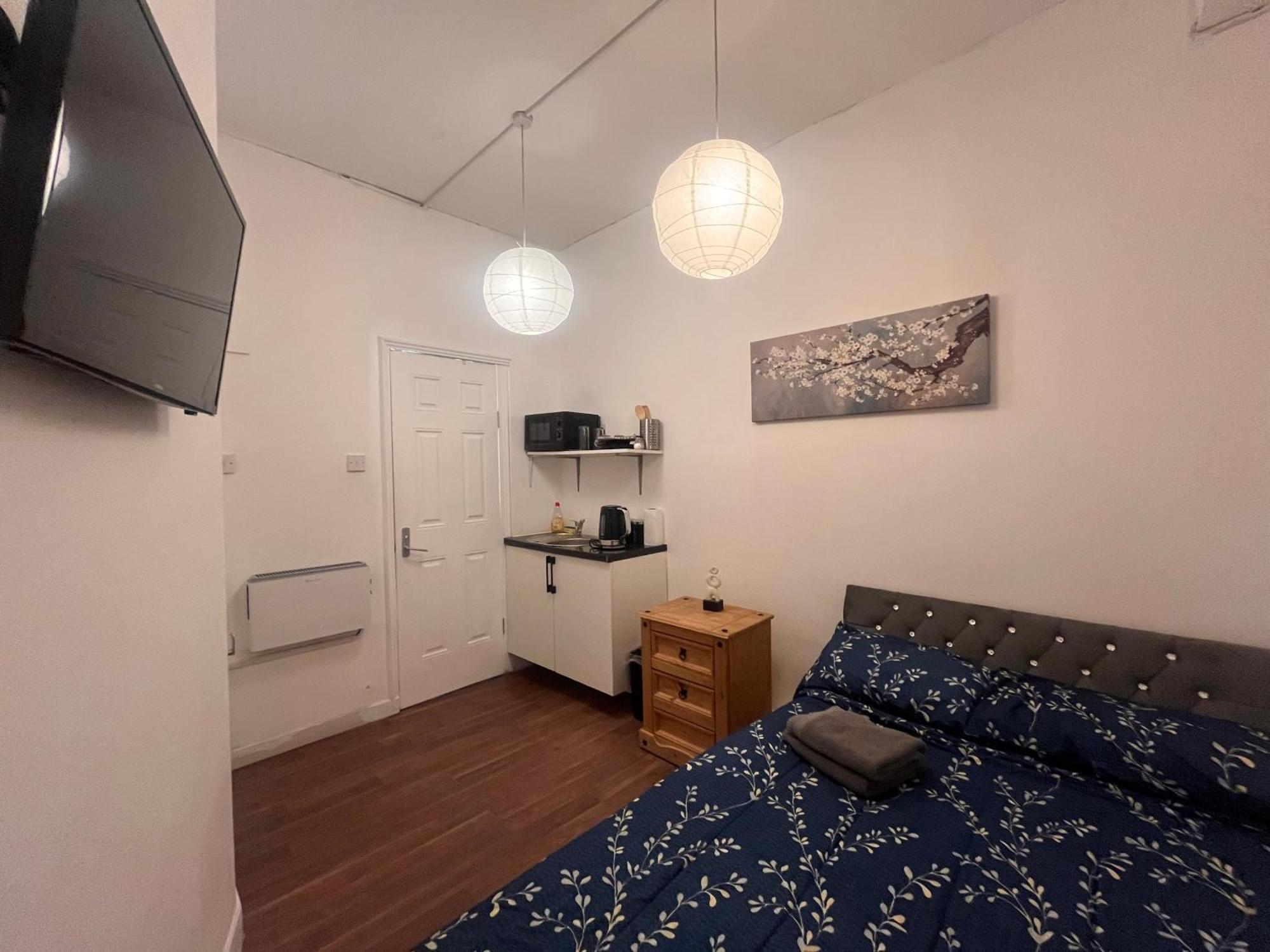 Mini Studio E3 Apartment