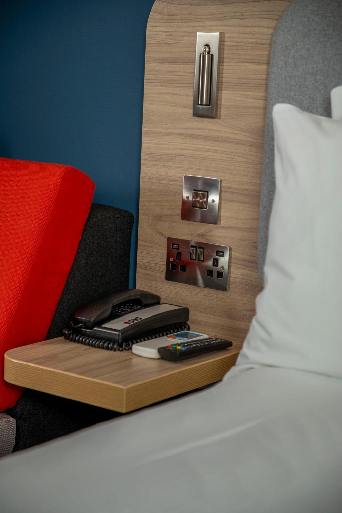 Hotell Express Royal Docks By Ihg 3*