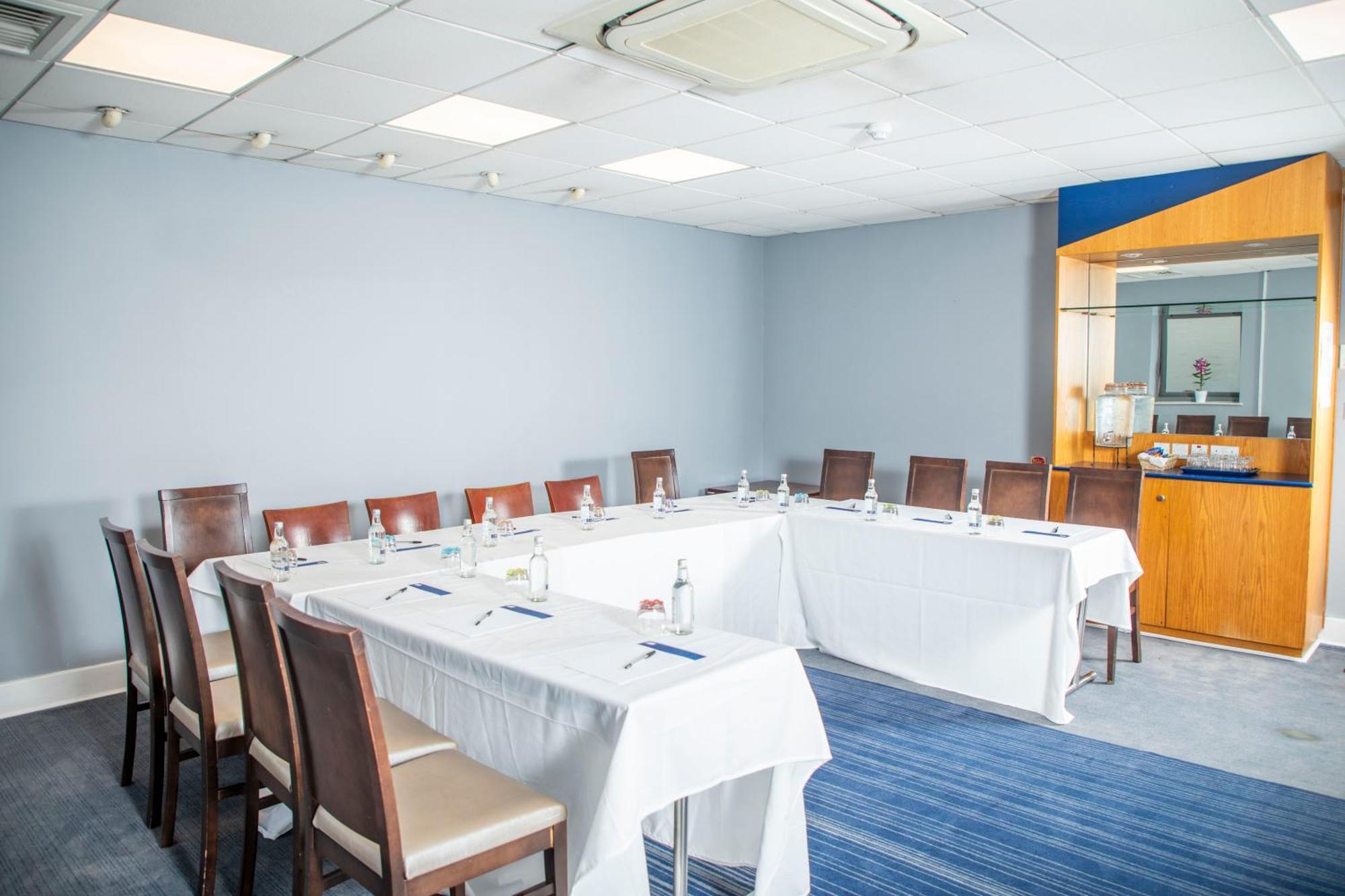 Express Royal Docks By Ihg Hotell
