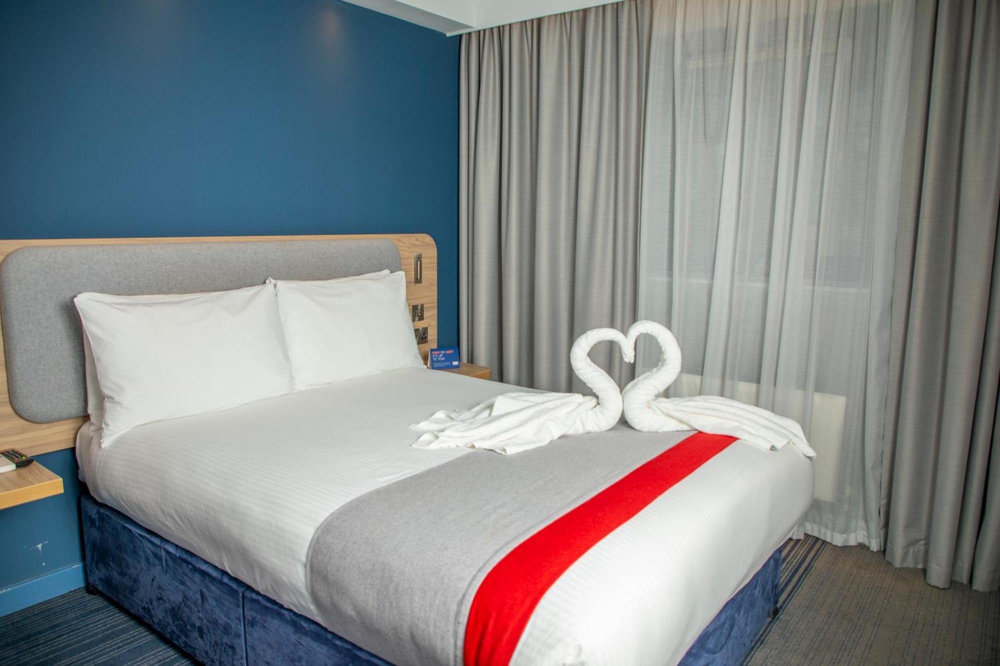 Express Royal Docks By Ihg Hotell 3*