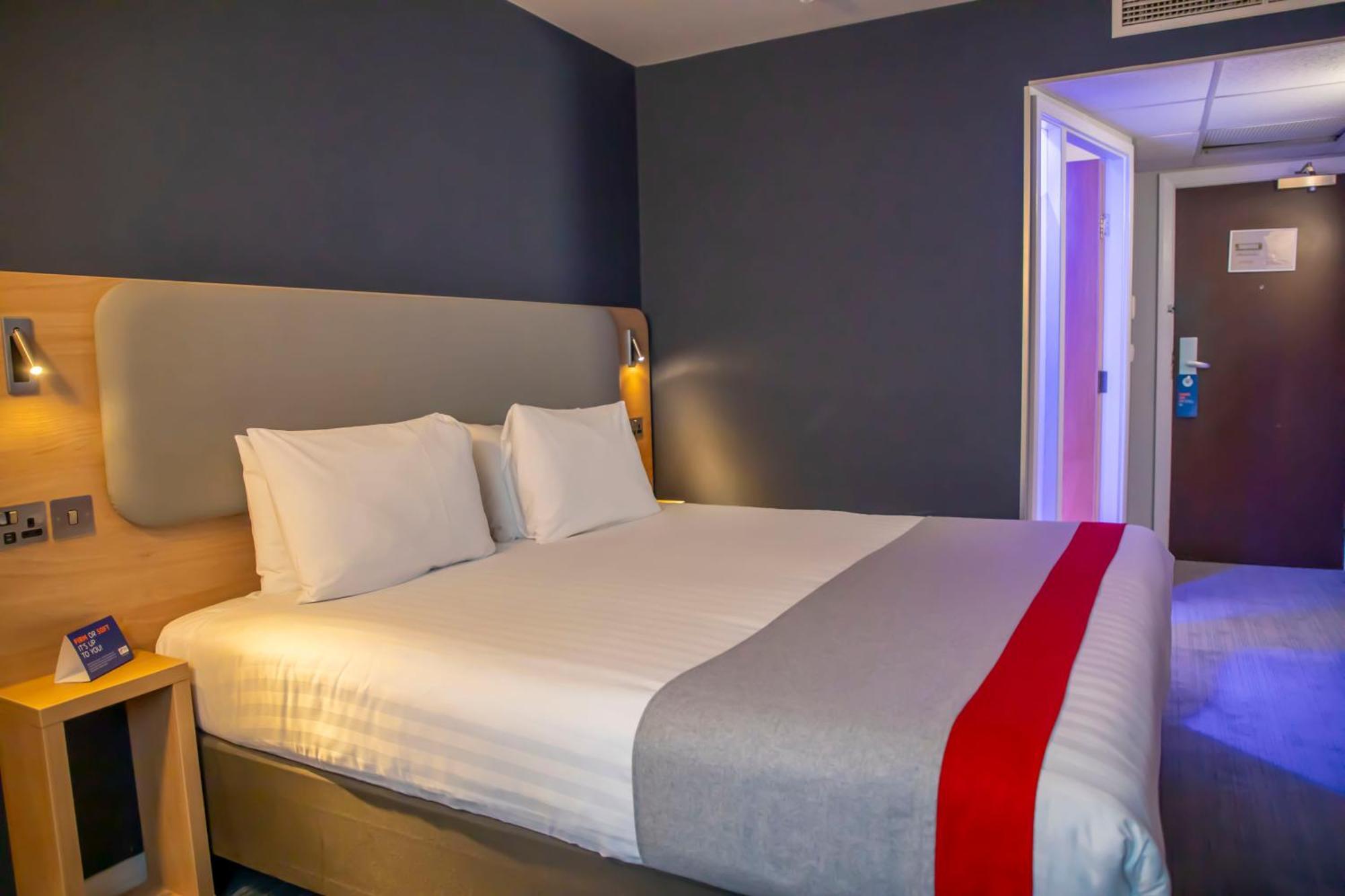 Express Royal Docks By Ihg Hotell 3*