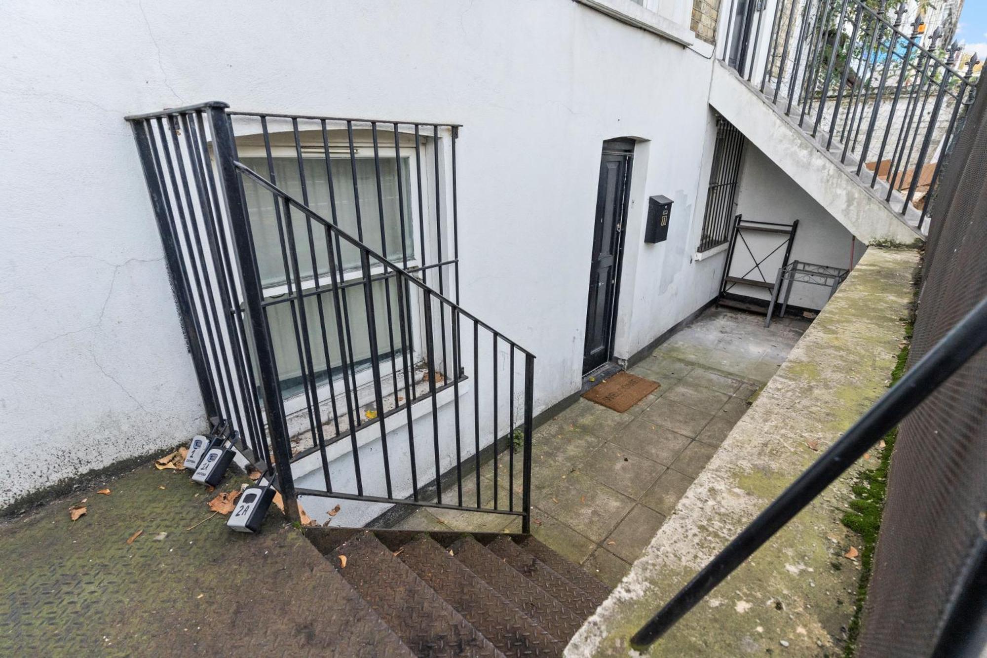 Affordable One Bedroom & In * Londen