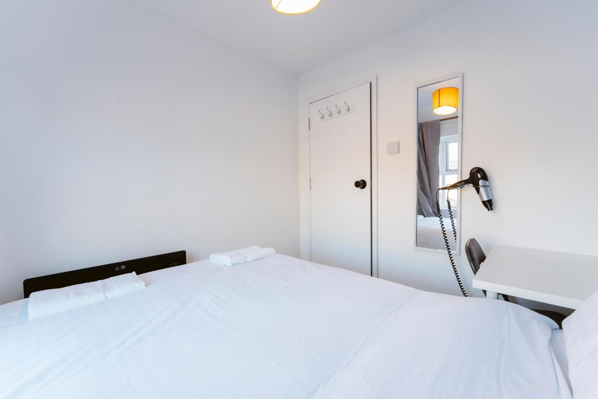 Guest house Manor Park Double London