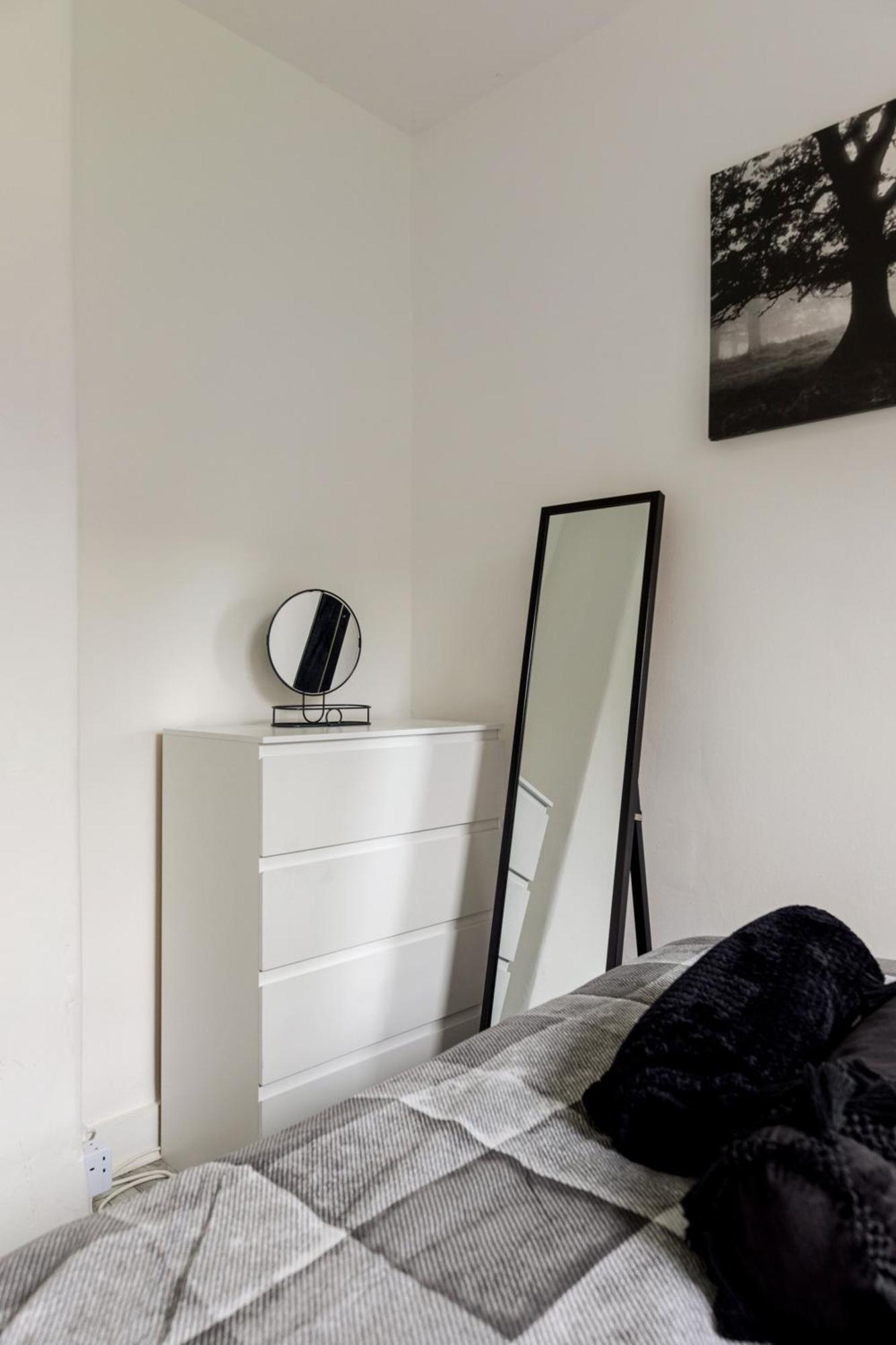 Appartement Beautifully Modern 2-bed W/garden