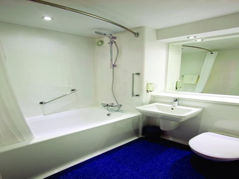 Travelodge City Airport London