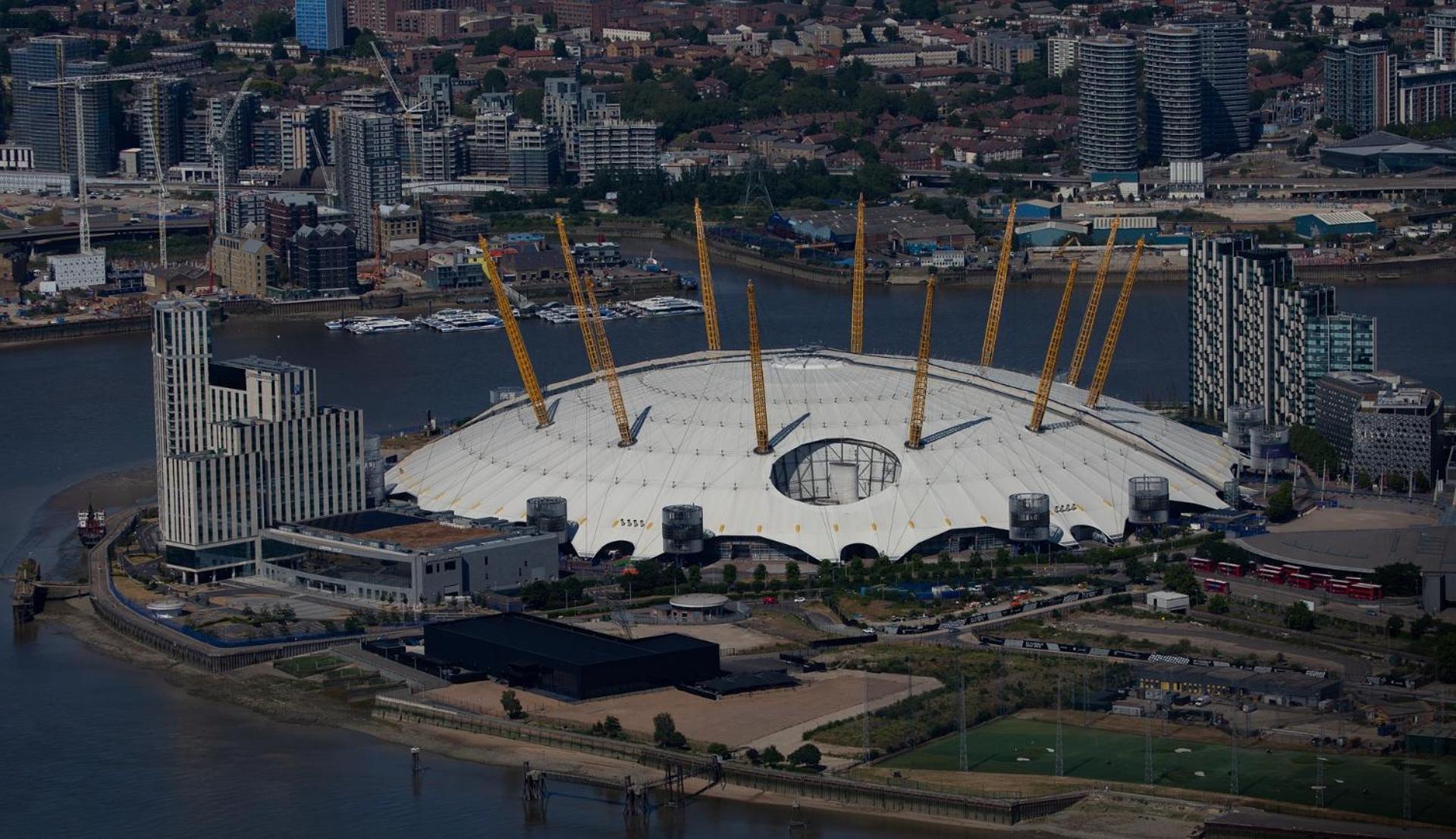 Cozylease 3-bed Canary Wharf Retreat,near Lcy Vakantiehuis Londen