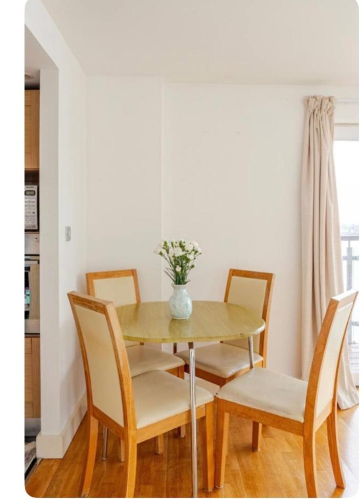 Appartement Amazing River View 2 Bedroom Apartment, Sleeps 6 , Balcony And Parking Londres