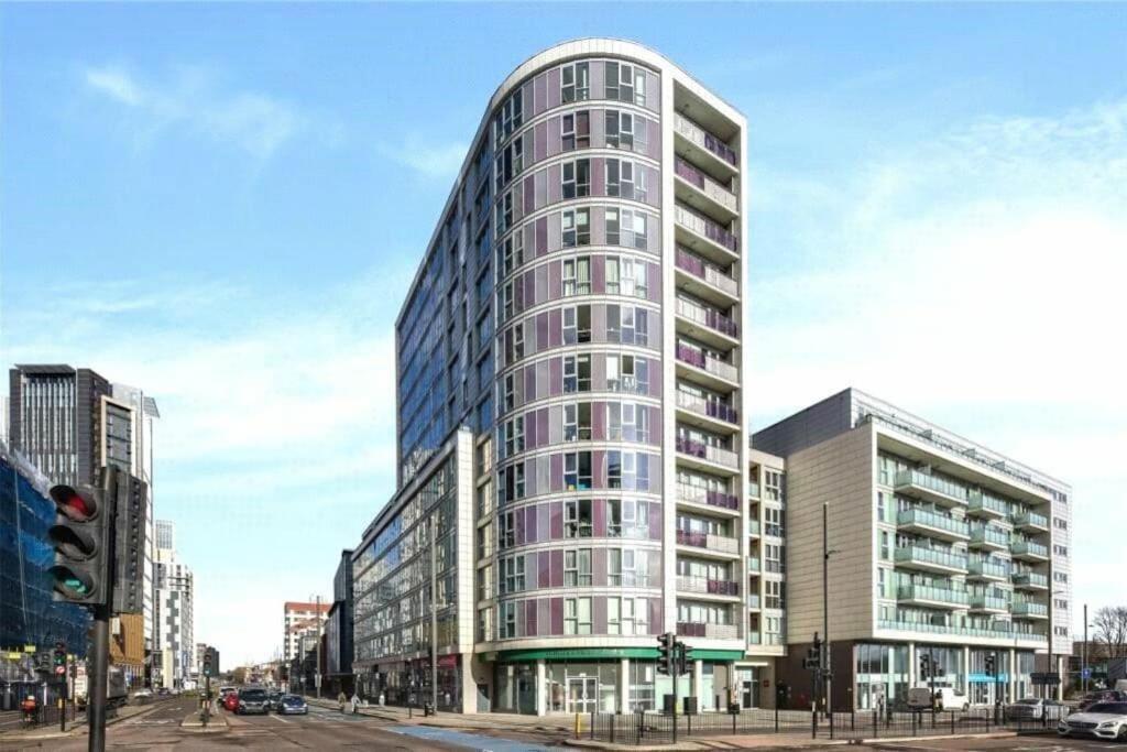 Giogio - Comfortable Stratford Flat With Stunning Views Appartamento *