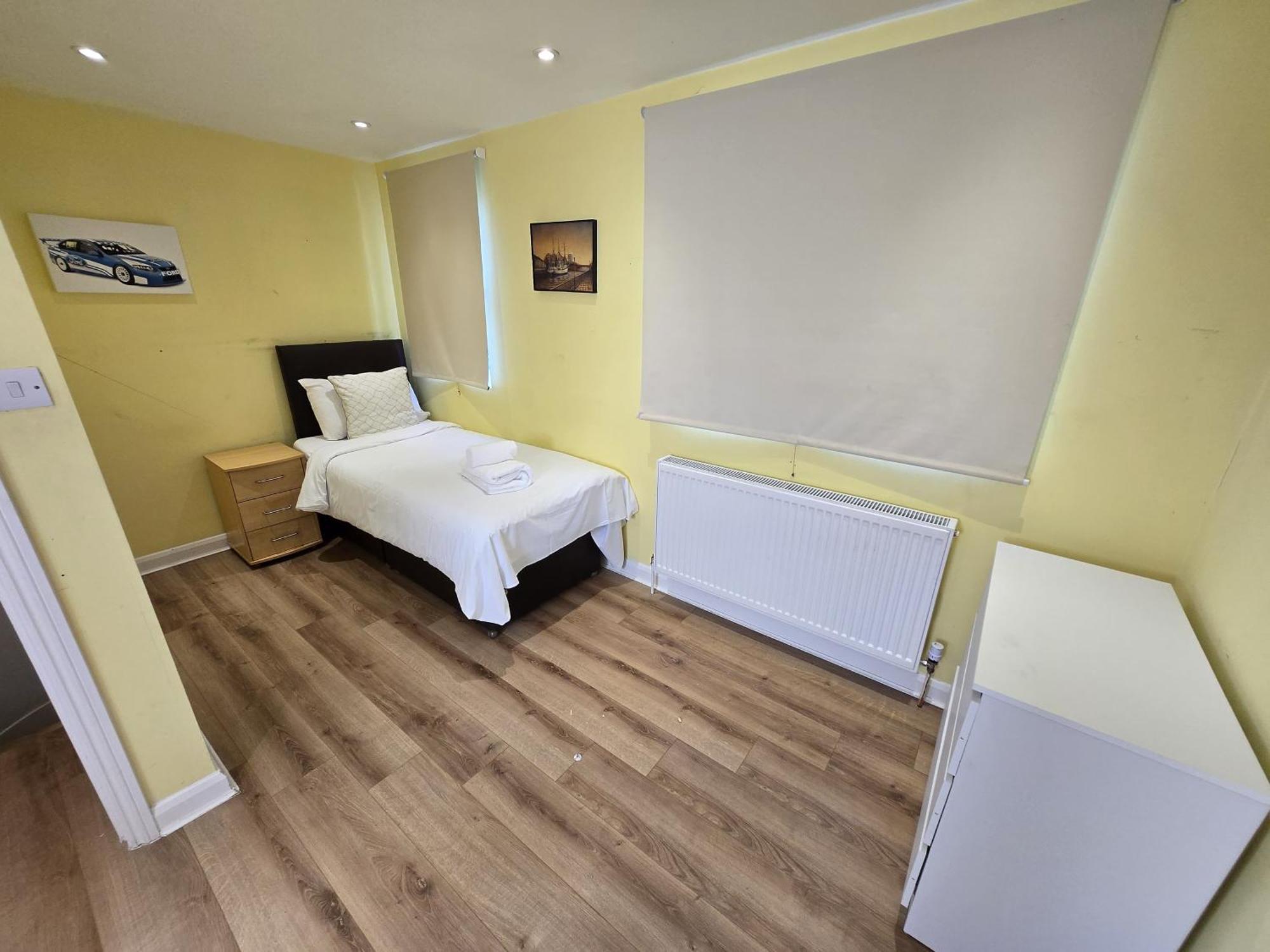 Urban Escape - Spacious 3-Bedroom Home Close To Canary Wharf Vakantiehuis *