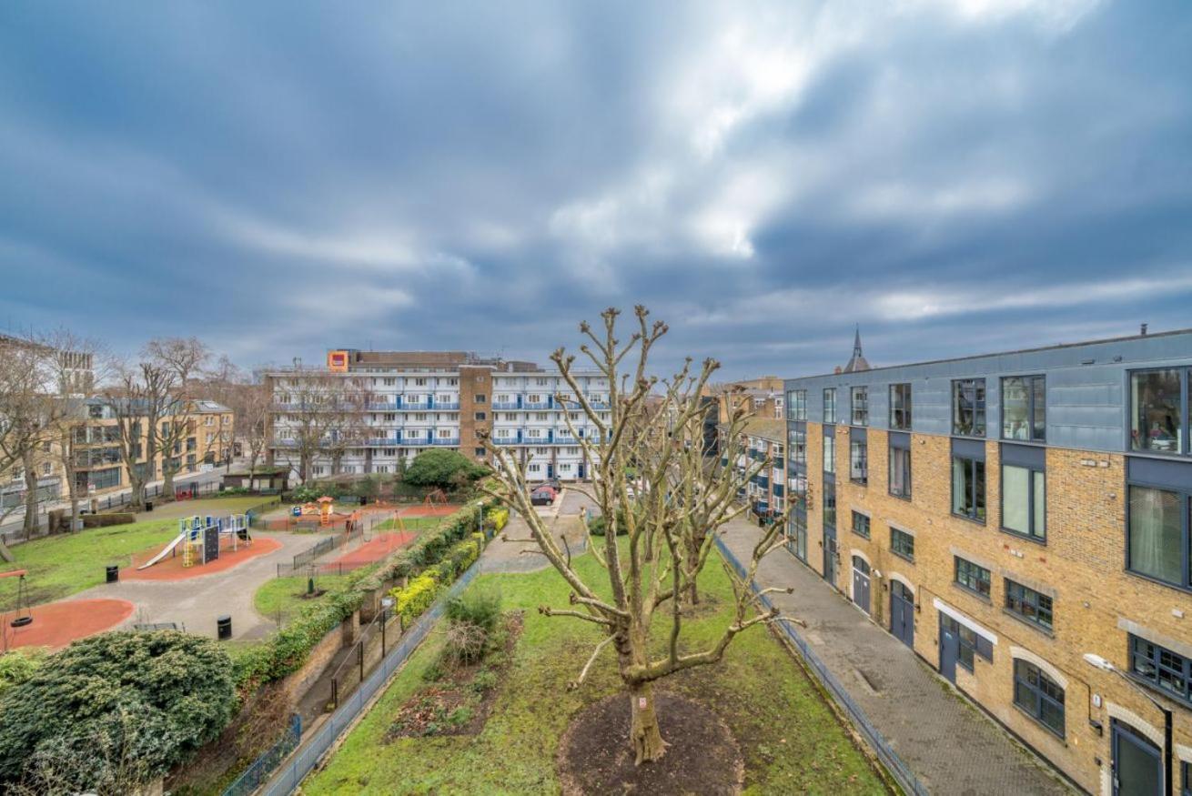 Stylish Flat Between Bridge & Tower Bridge * London
