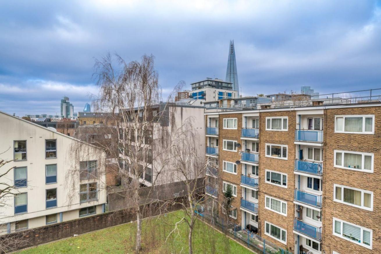 Stylish Flat Between Bridge & Tower Bridge Apartment
