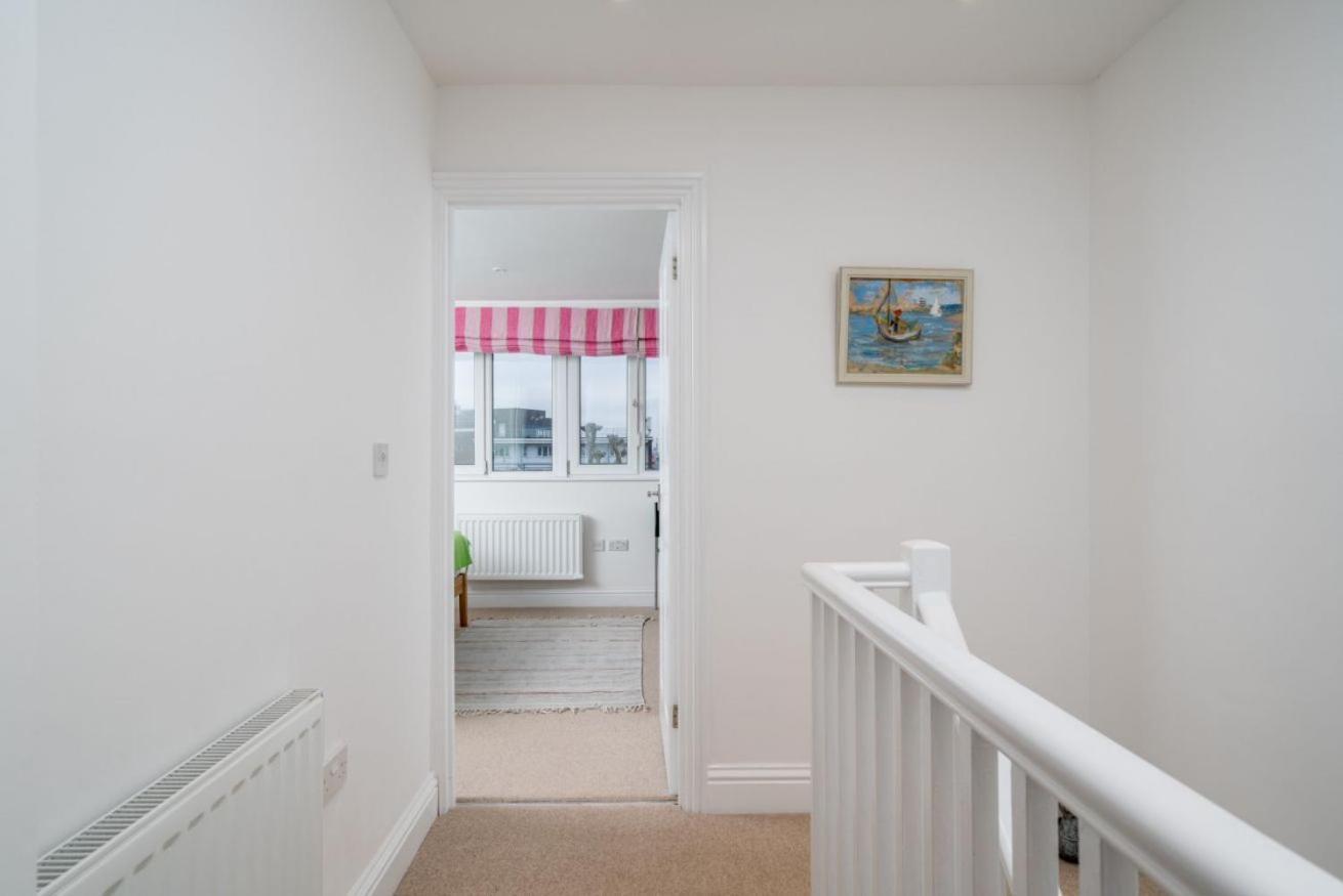 Stylish Flat Between Bridge & Tower Bridge Apartment London