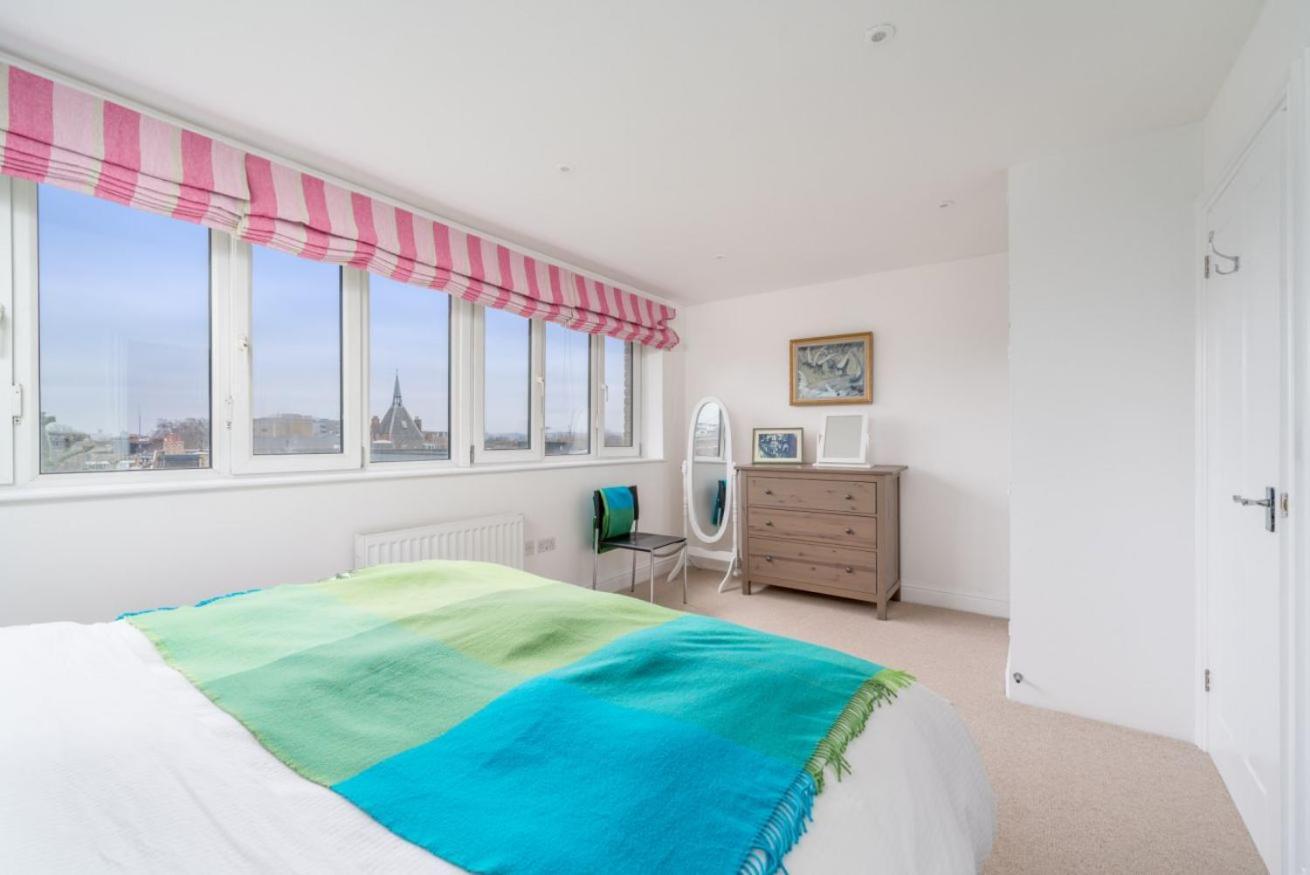 Stylish Flat Between Bridge & Tower Bridge London