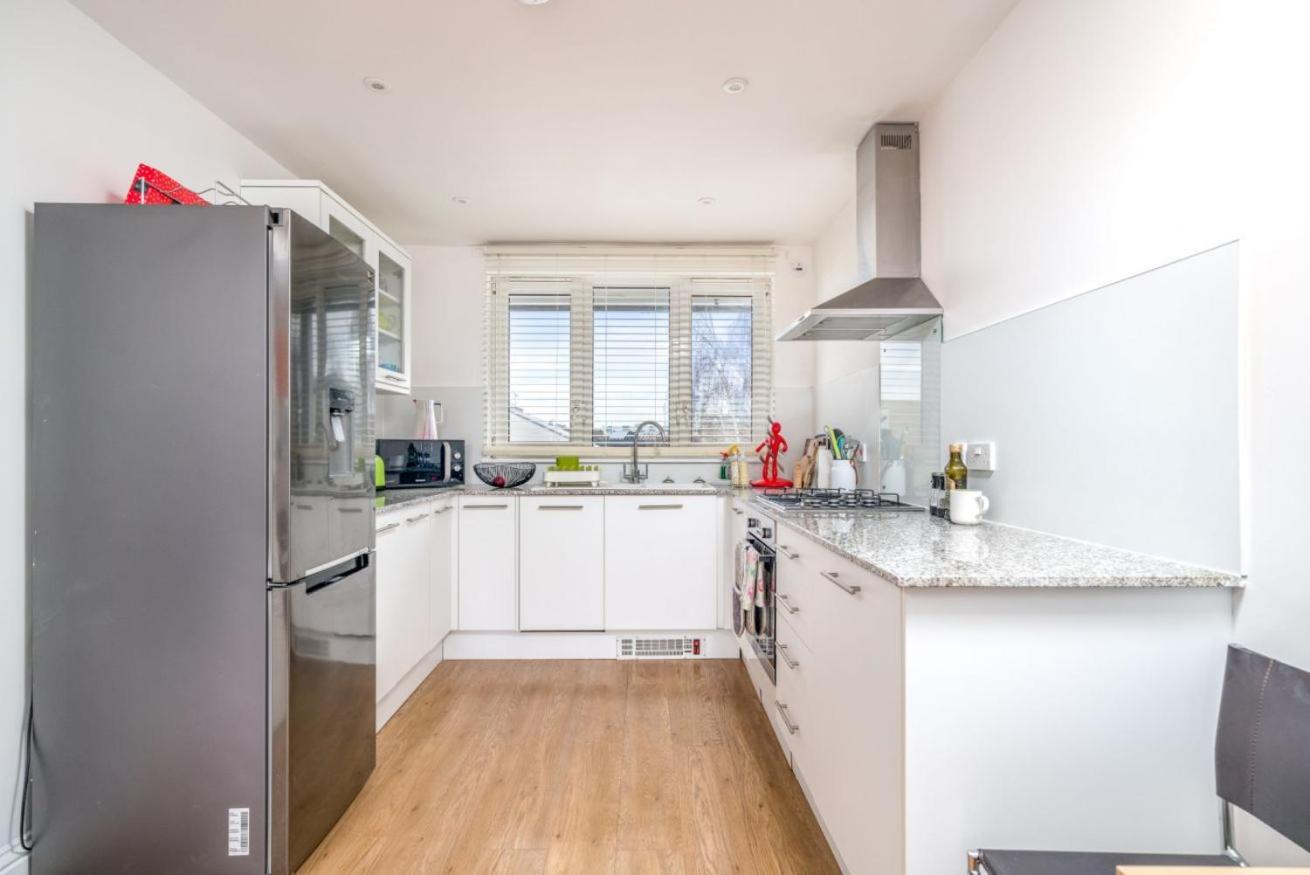 Stylish Flat Between Bridge & Tower Bridge Apartment London