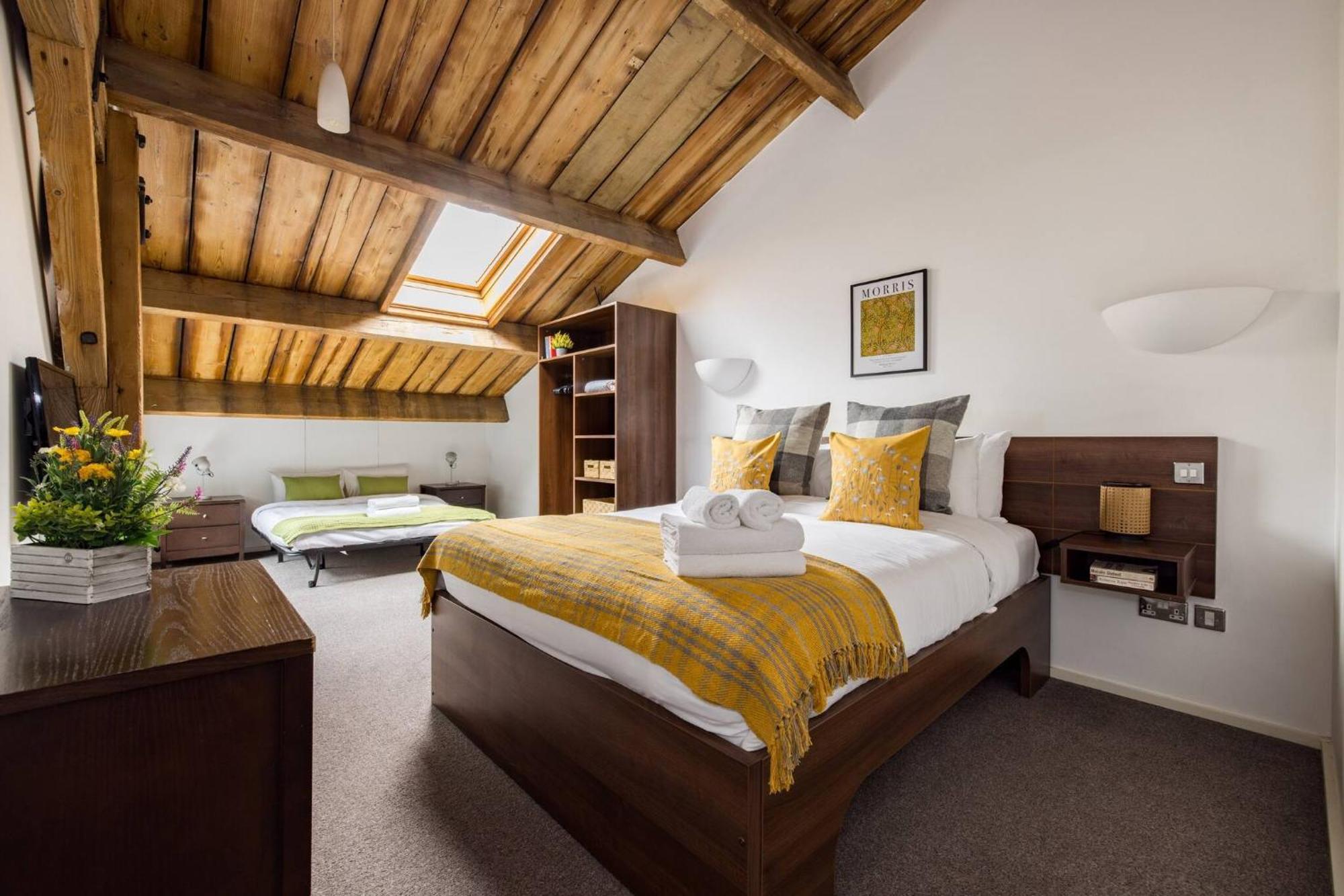 Wild Roses Serviced - Excel Warehouse 2 Appartement