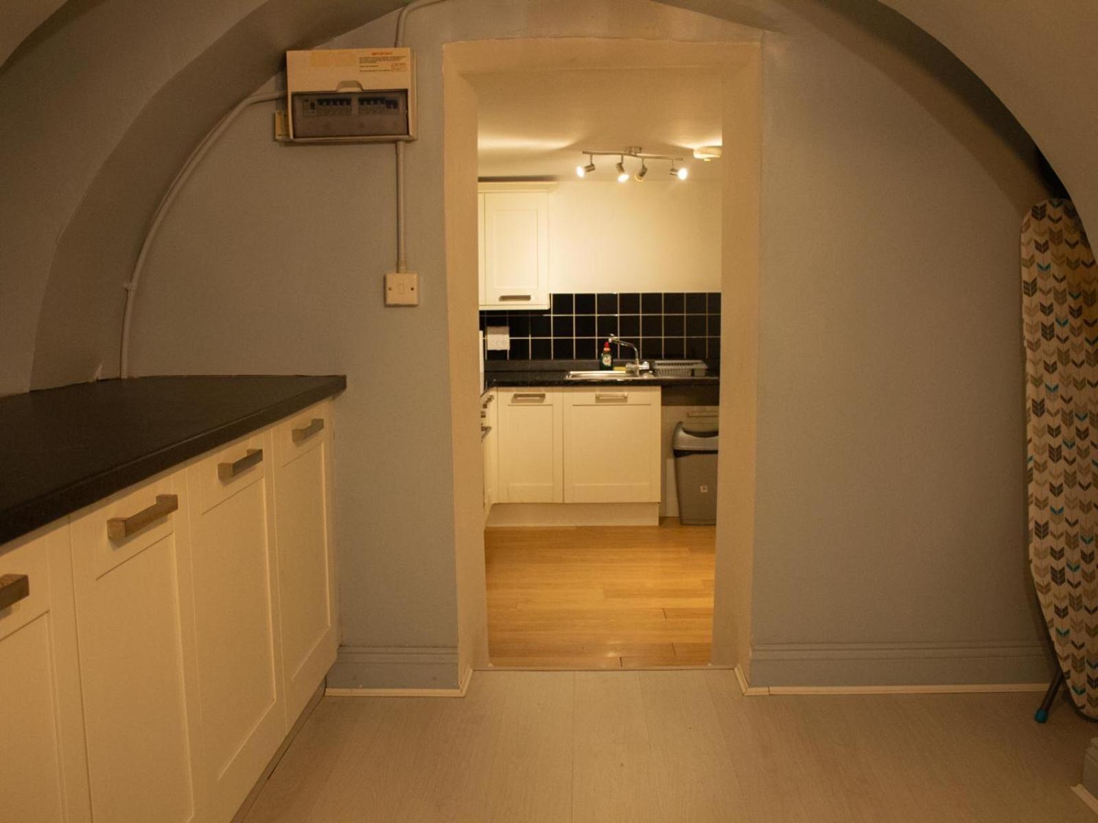 Lägenhet Spacious, Lovely 2 Bedroom Flat In Woolwich London