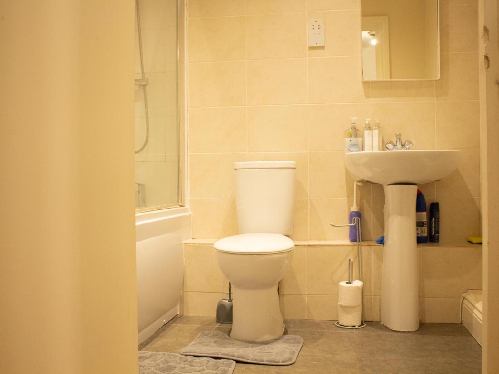 Spacious, Lovely 2 Bedroom Flat In Woolwich Lägenhet