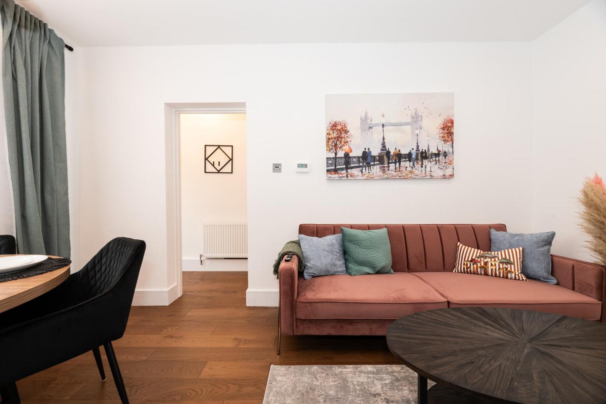 Stylish & Elegant 2-br Flat In Greenwich Lejlighed