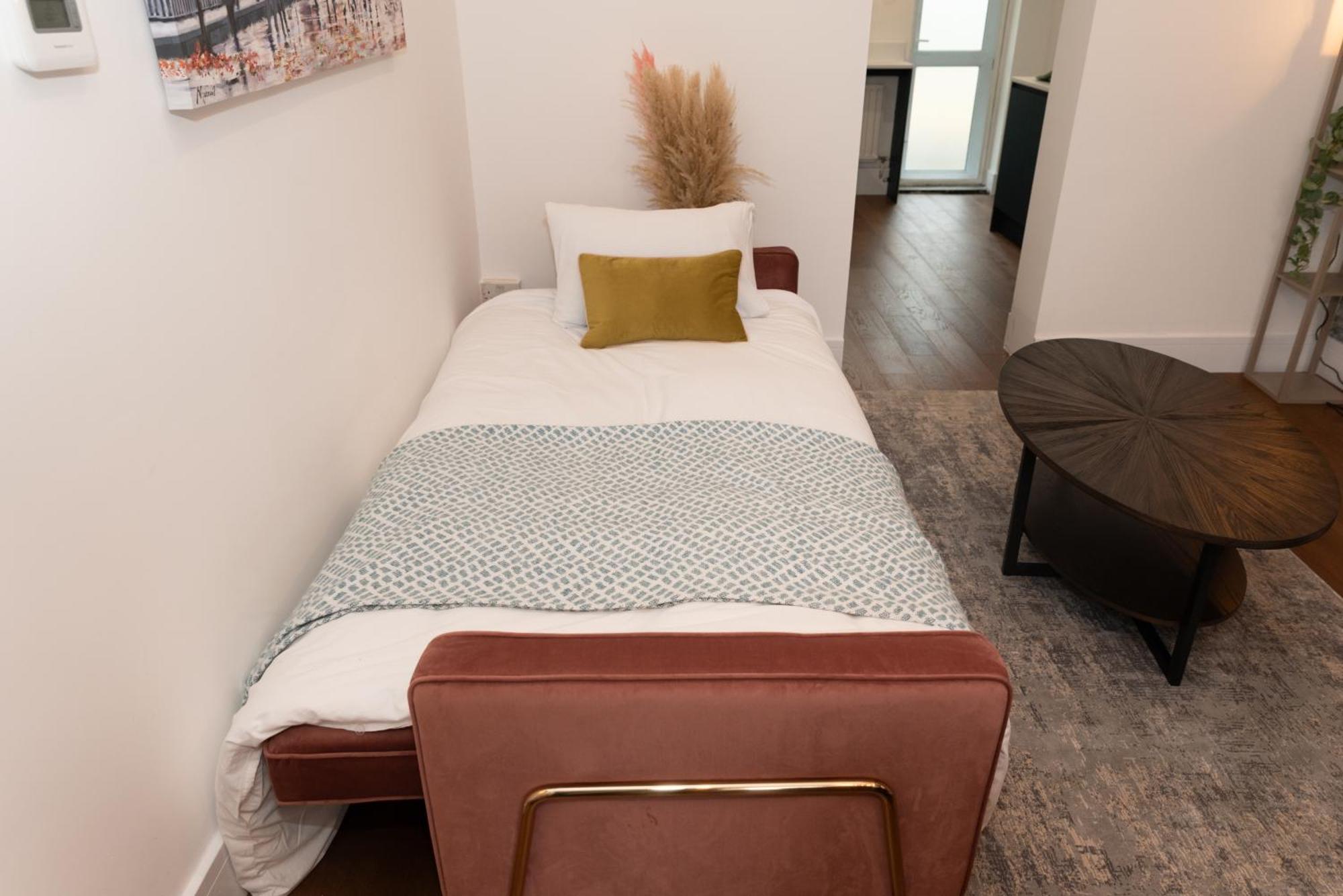 Stylish & Elegant 2-br Flat In Greenwich Lejlighed *