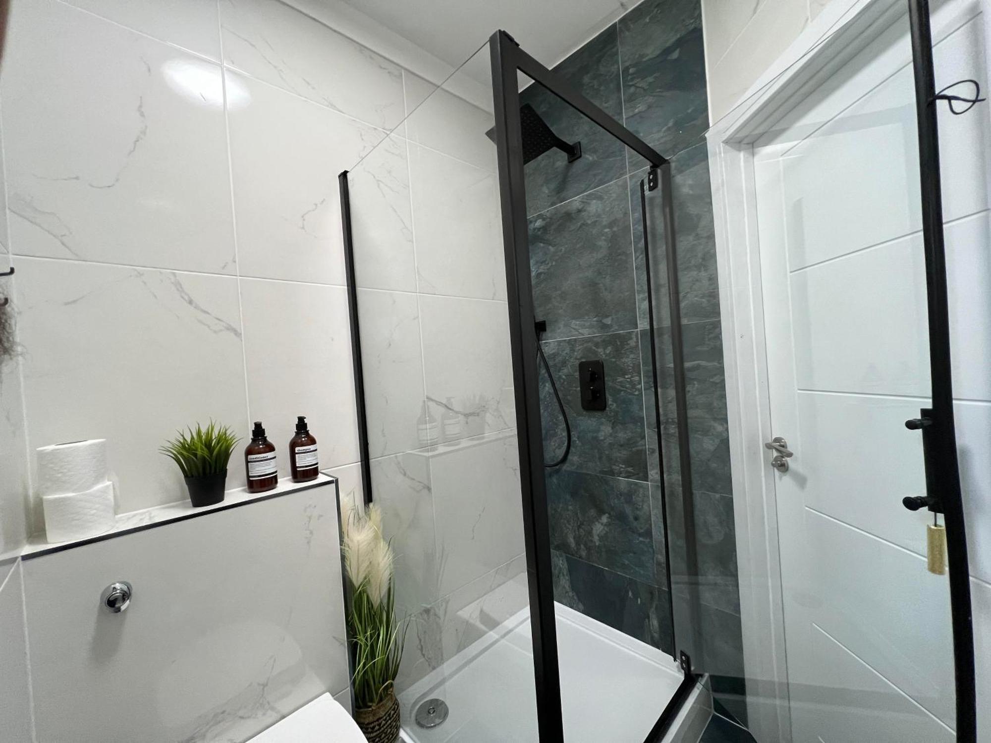 Stylish & Elegant 2-br Flat In Greenwich Lejlighed