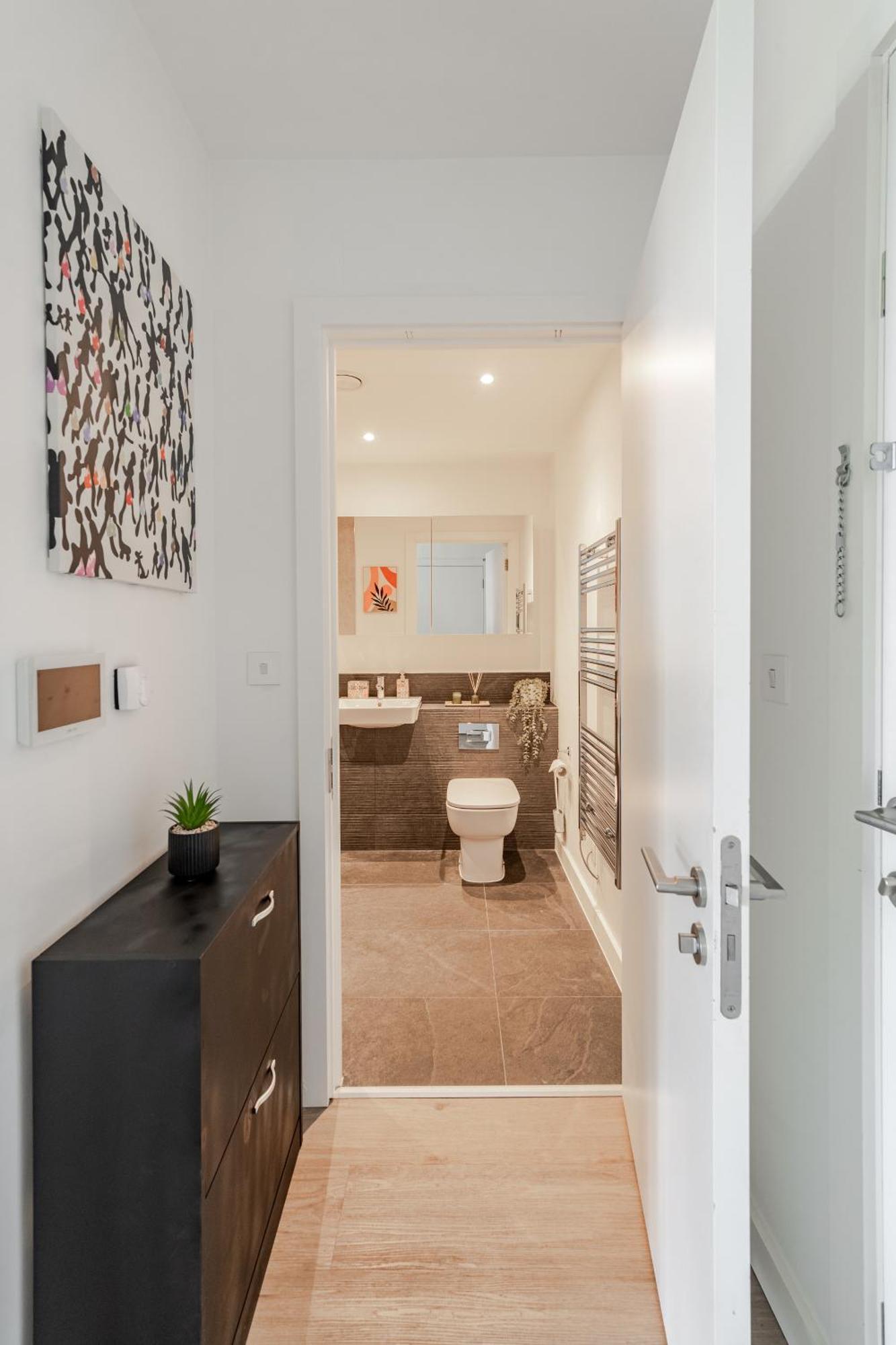 Lejlighed High-spec Apartment- Prime East - Near O2 Arena *