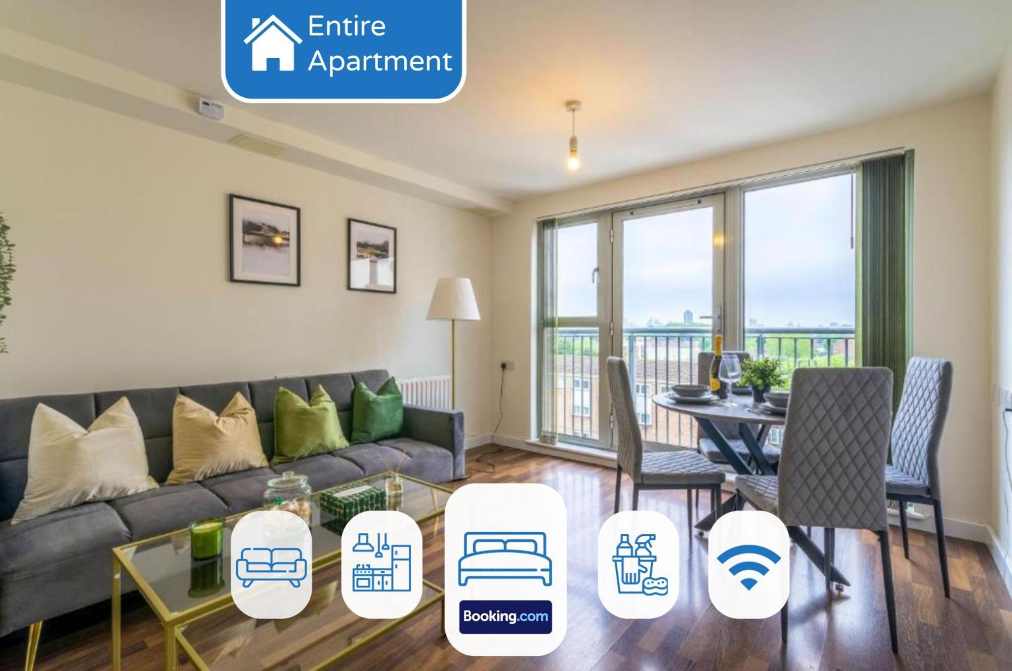 Warm 2-bed Flat By Livestay Short Lets & Serviced Lägenhet London