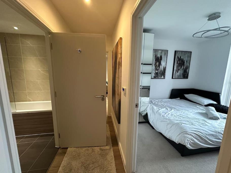 Leilighet Away From Two Bed In *