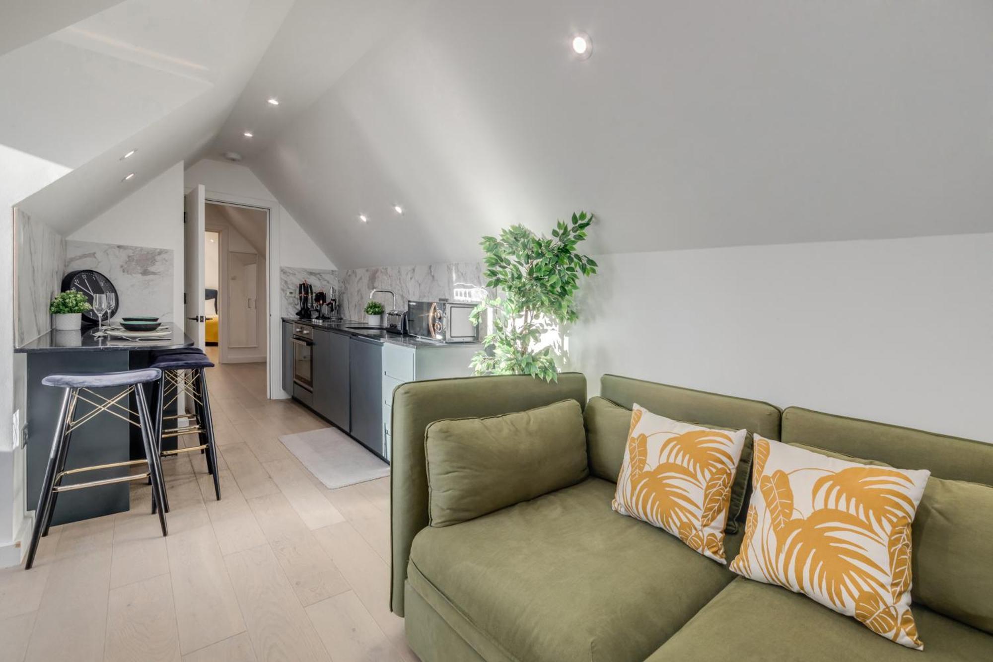 1 Bedroom Penthouse - Shoreditch, By The Perfect * Londra