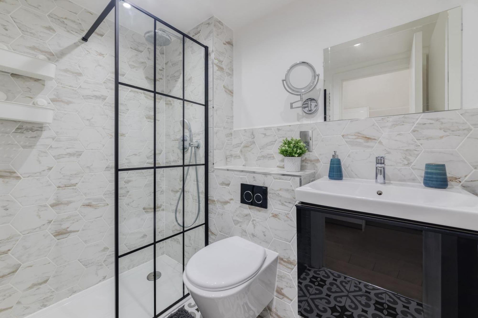 1 Bedroom Penthouse - Shoreditch, By The Perfect * Londra