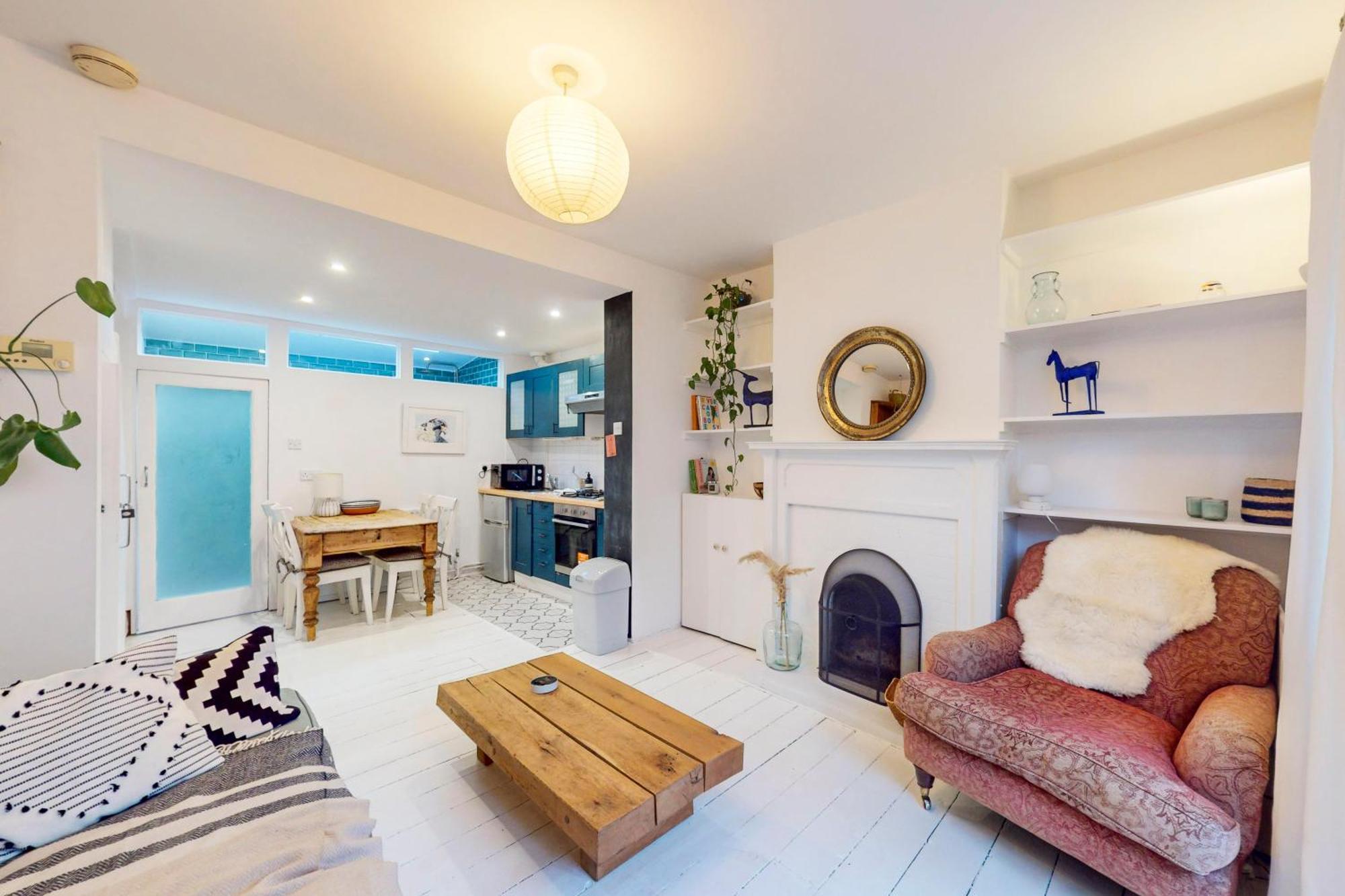 Tranquil 2bed With Communal Garden Near Train Station