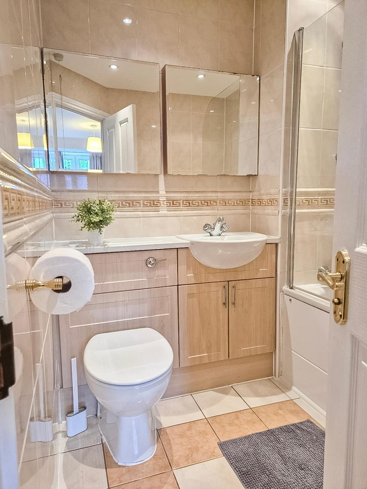 Lejlighed 3 Bedroom Flat With Free Secured Parking In Borough Near The Shard, Bermondsey *
