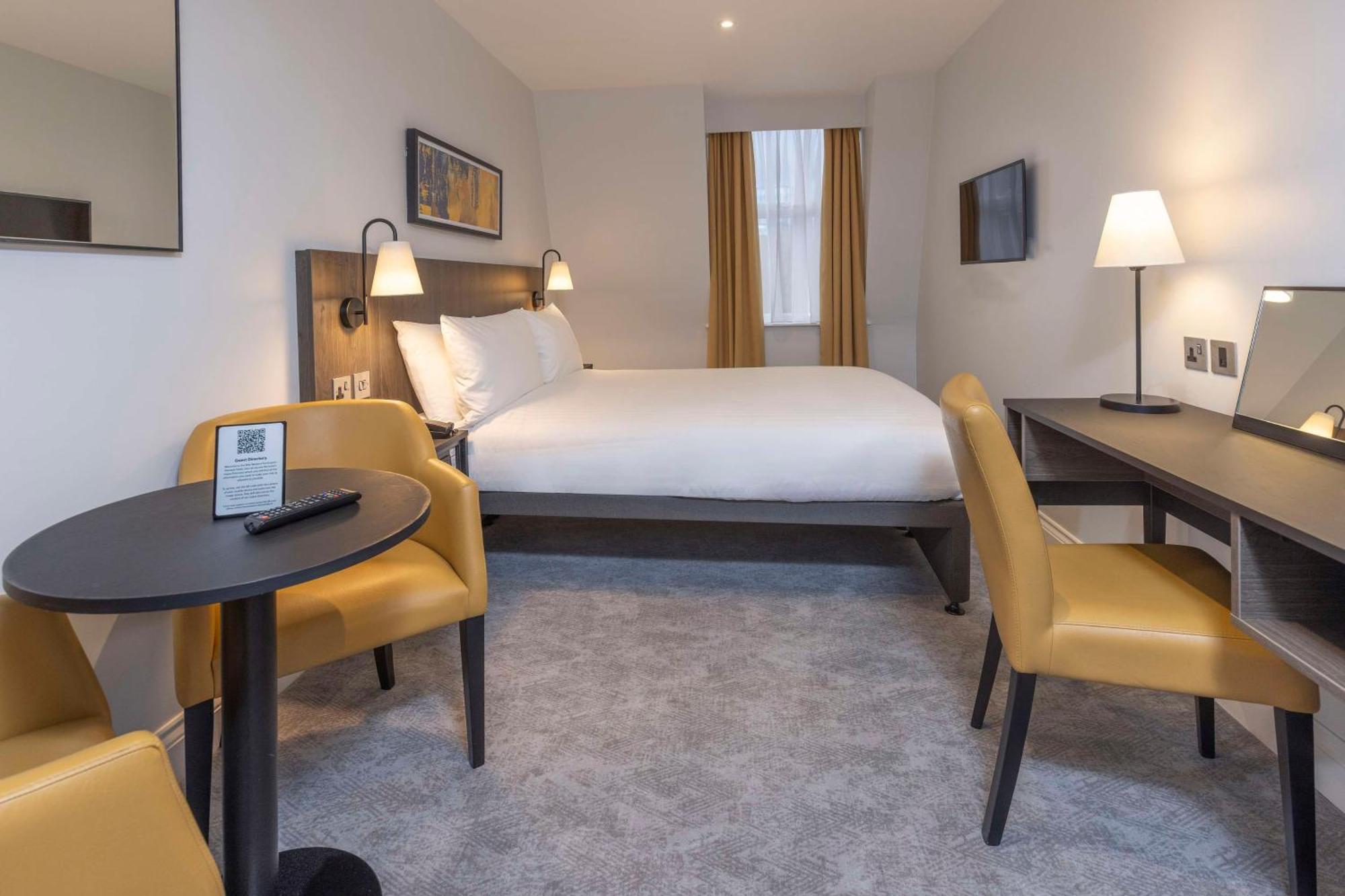Western Kensington Olympia 3* London