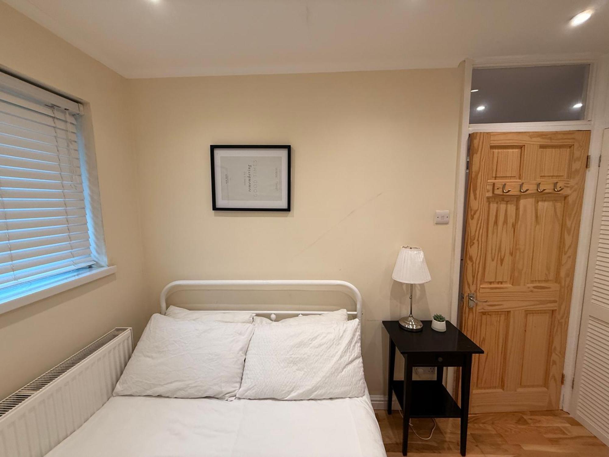Two Bedroom Flat In The Heart Of Lejlighed London