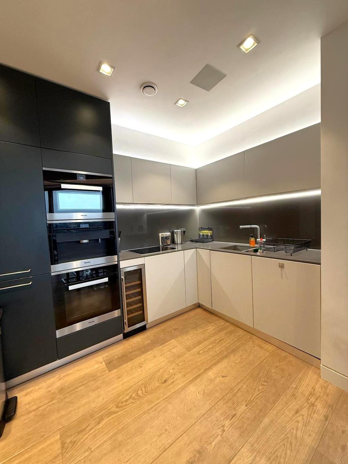 Tower Bridge Amazing View Luxury 3 Beds Lägenhet