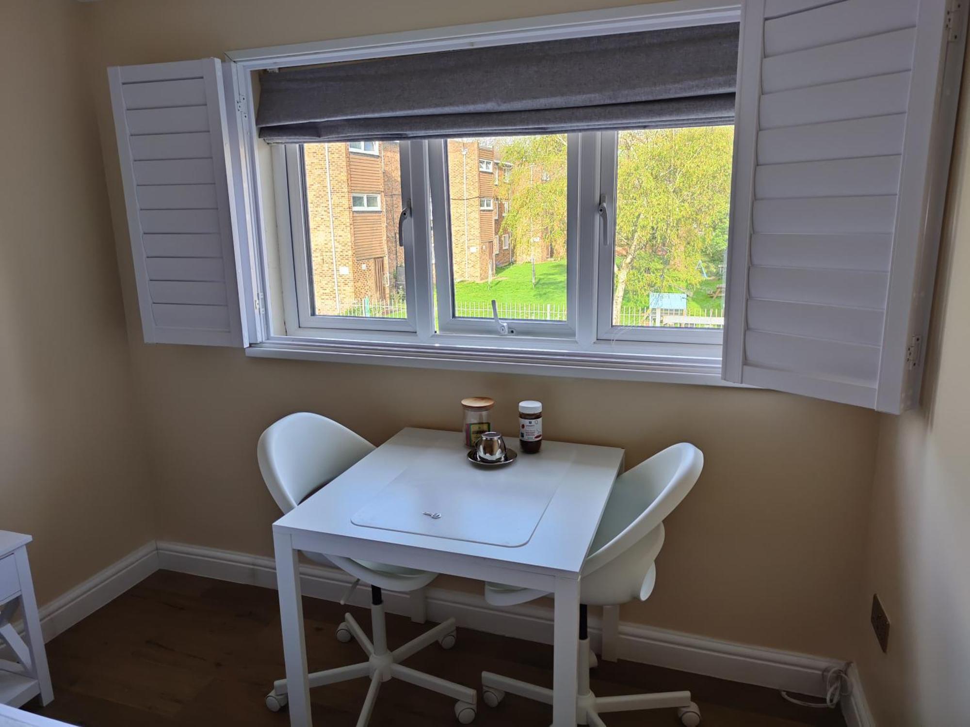 Clifton House O2 & Excel With Private Bathroom And Breakfast Option * London