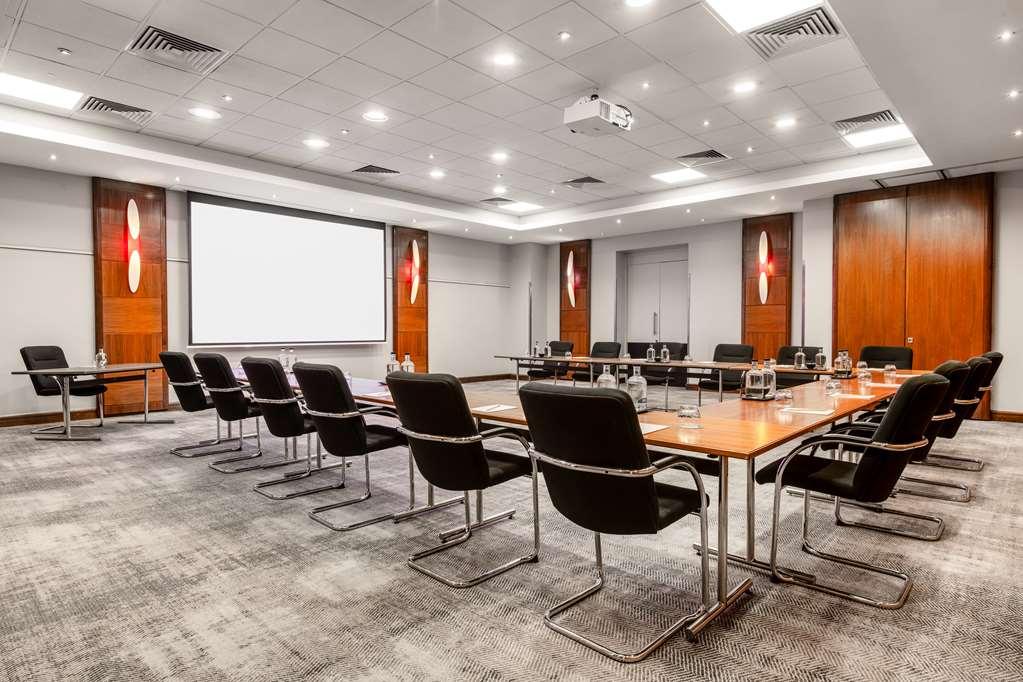 Radisson Red Heathrow Hotel London