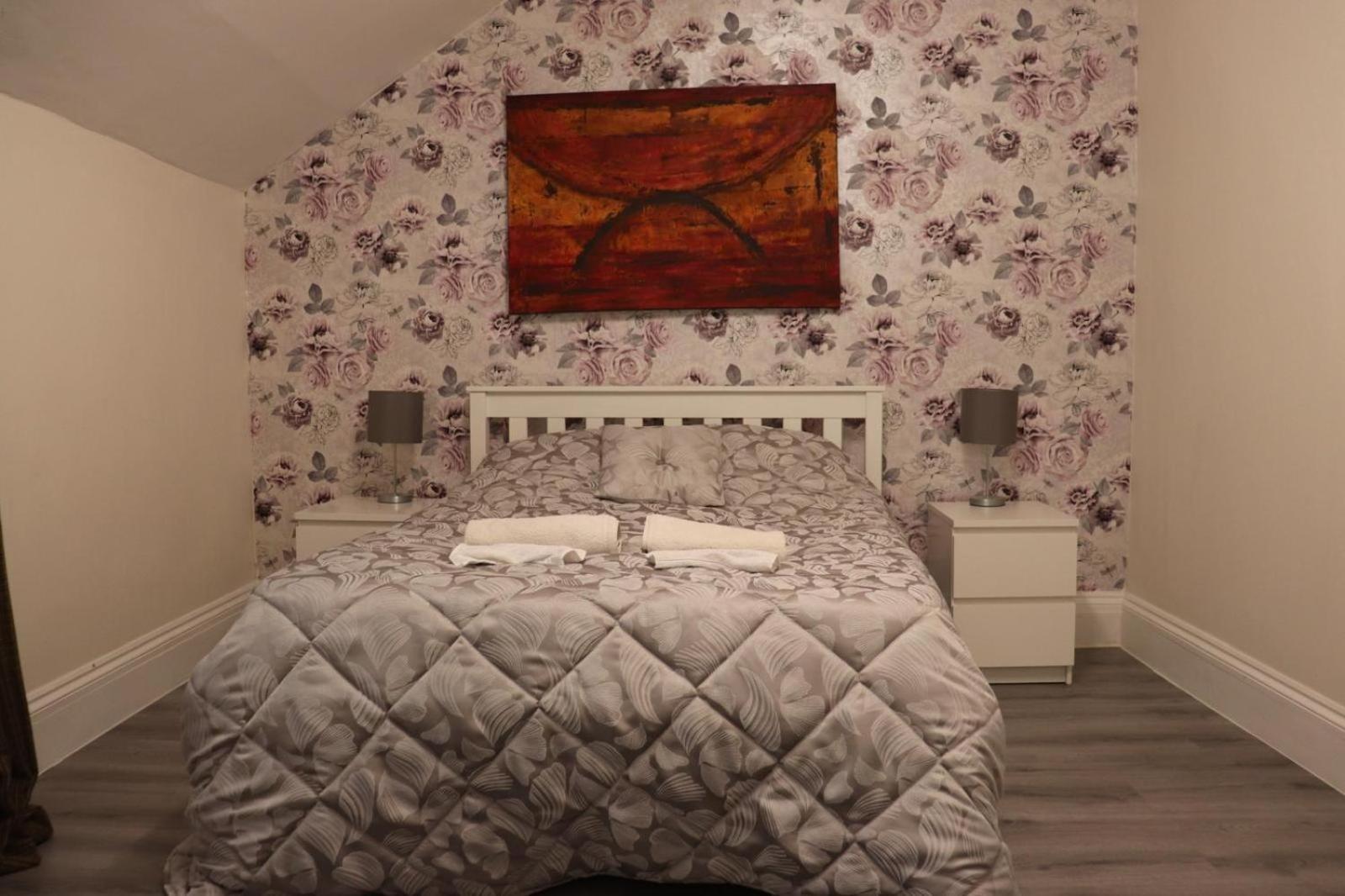 Apartment The Spot 2 Bedroom London
