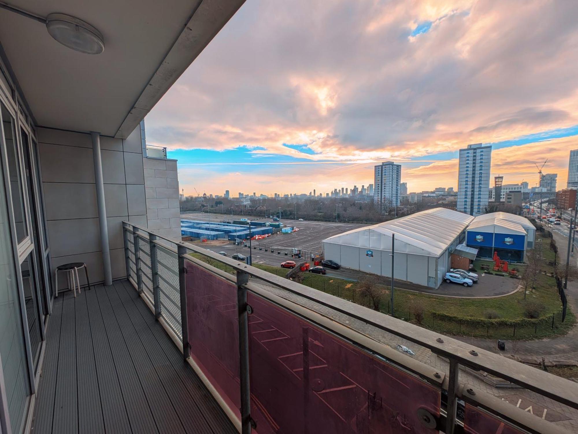 Appartamento Giogio - Comfortable Stratford Flat With Stunning Views Londra