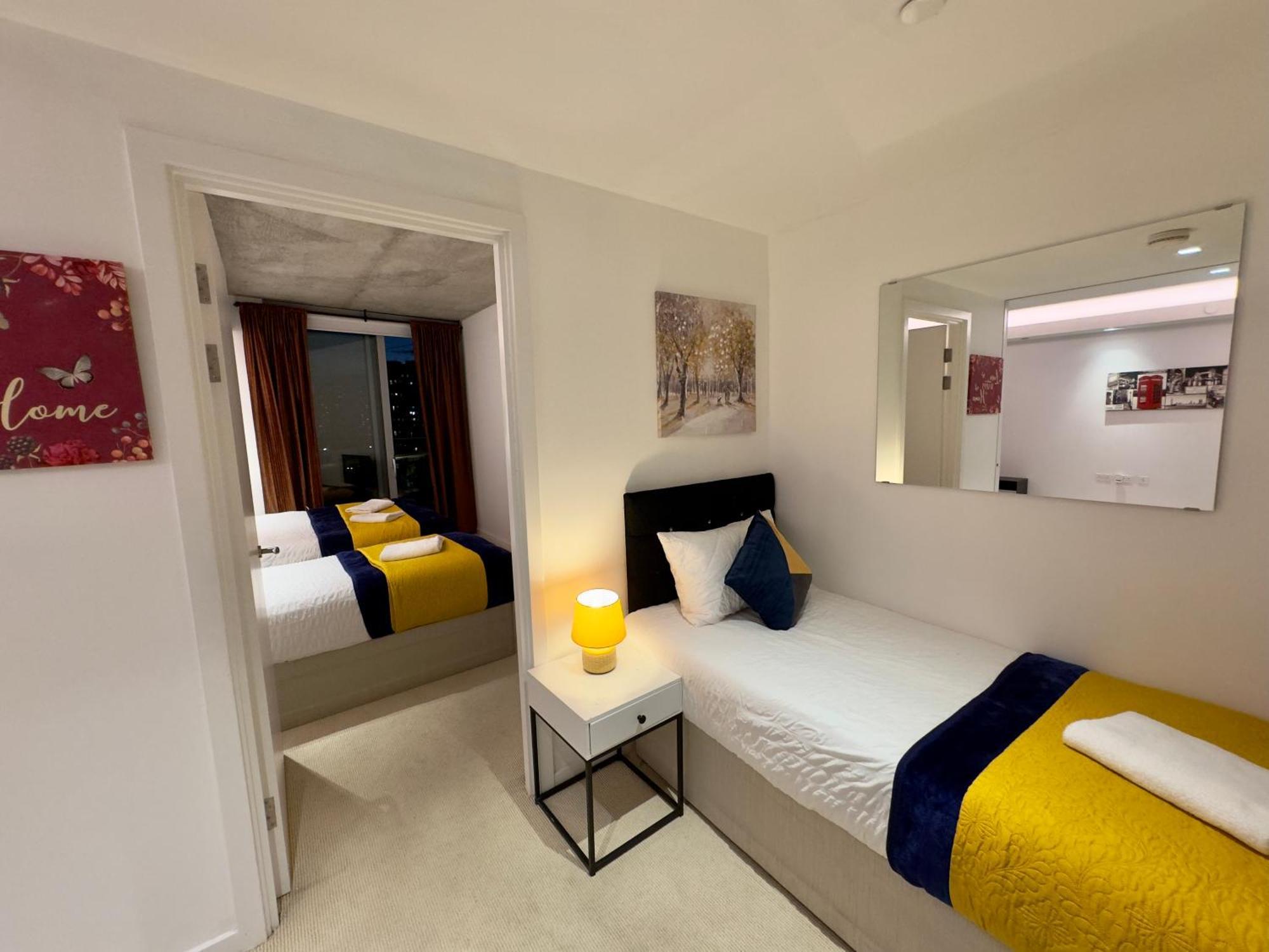 Excel Cosy With Balcony & River View Close To O2 Arena, Cable Car, Hall Leilighet London