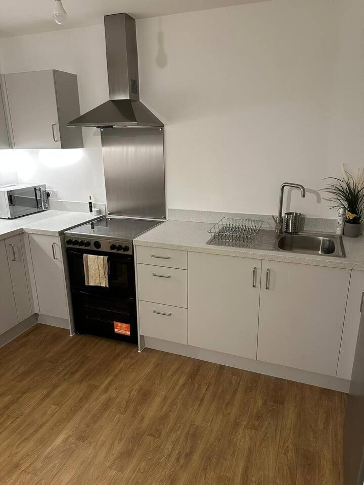 Spacious Modern 1-bedroom In Catford - Excellent Transport Links - Ideal For Long Appartement *