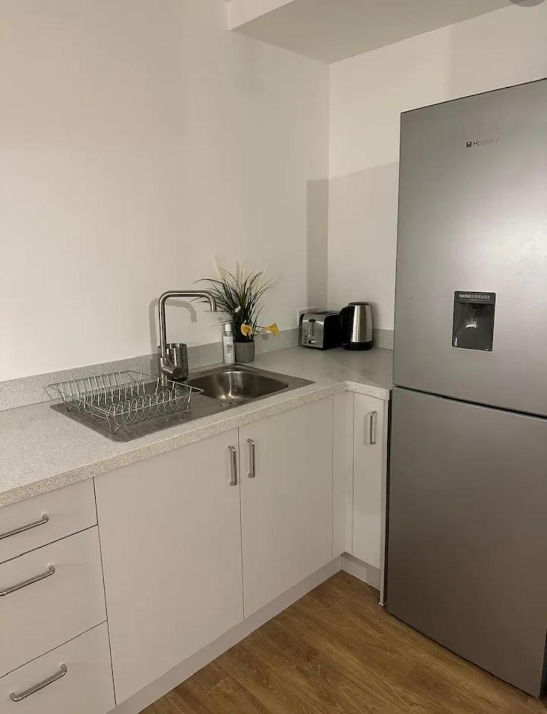 Spacious Modern 1-bedroom In Catford - Excellent Transport Links - Ideal For Long Appartement Londres