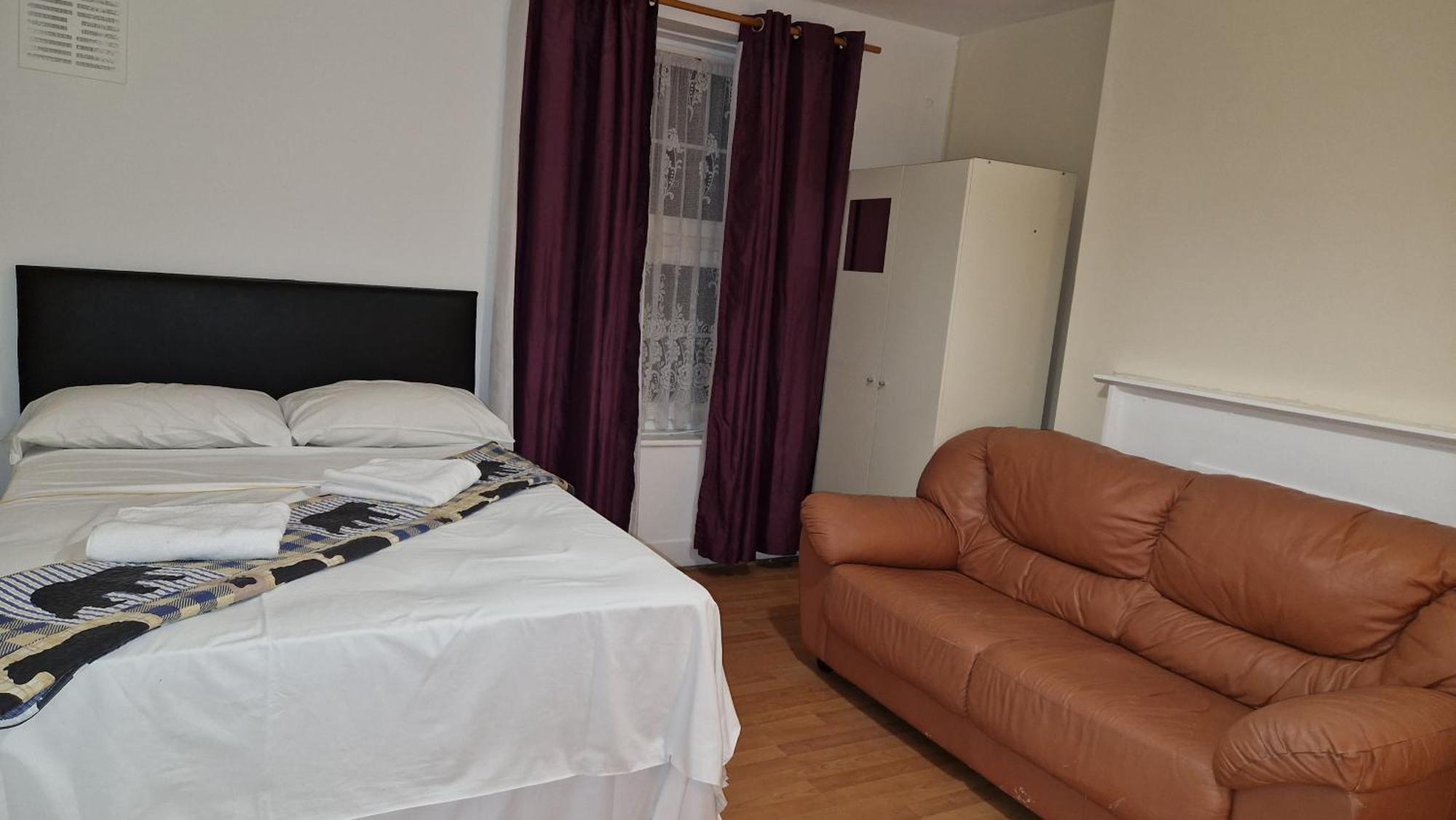 The Cosy Newcourt House, 6-sleeper - 15 Minutes From Zone 1 Lägenhet *