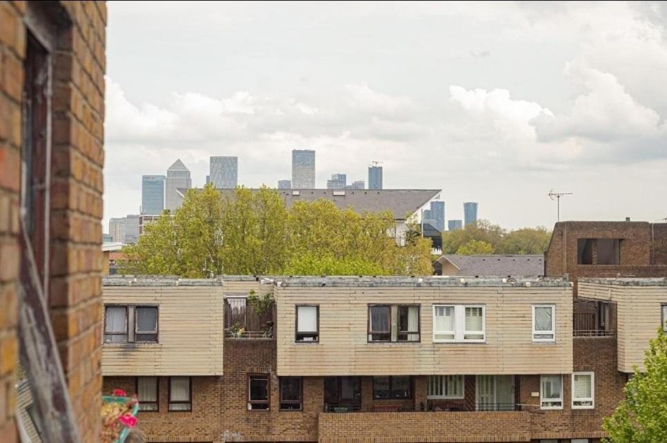 Apartment Amazing Marina-overlooking 1bed London