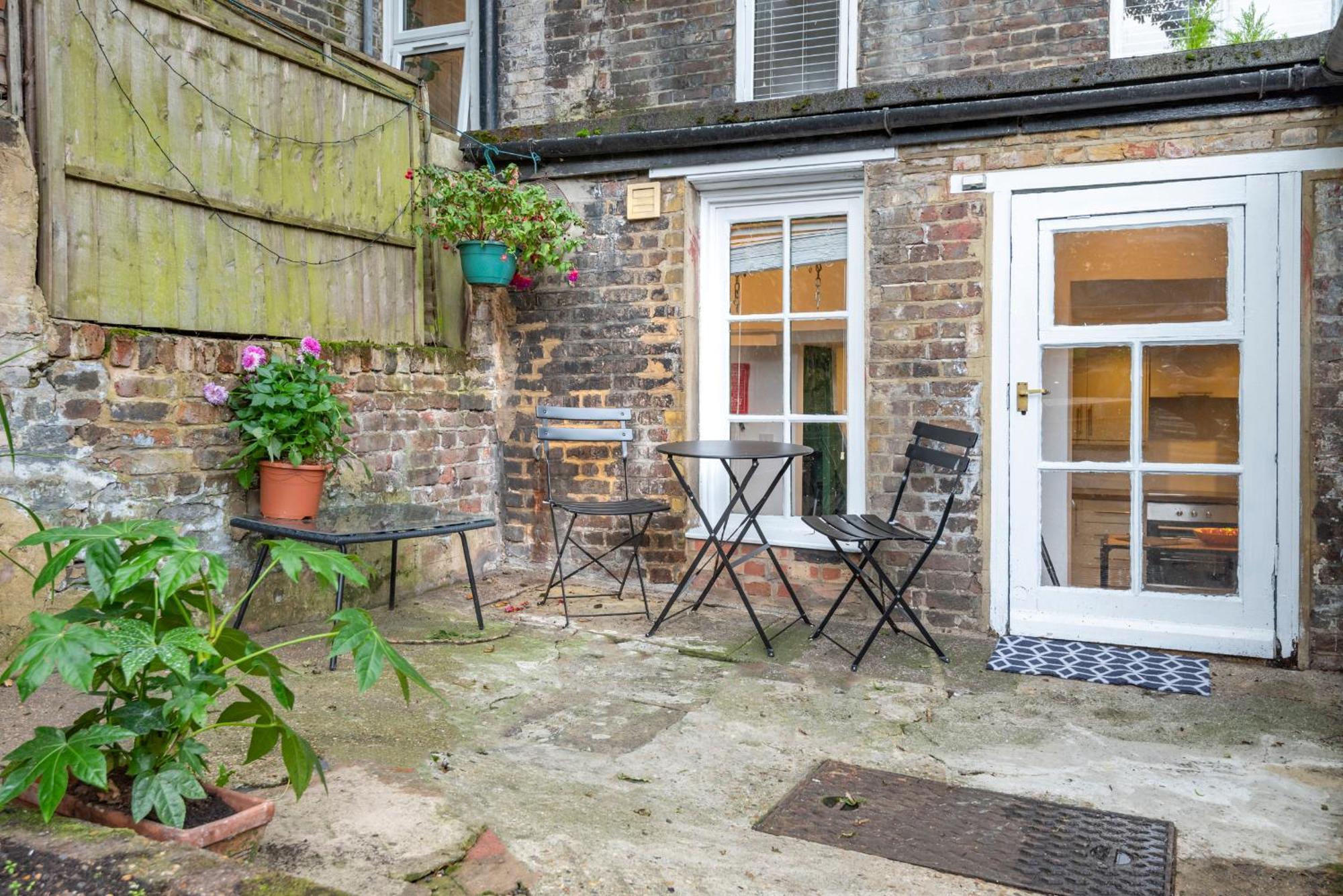 Appartement Chic 1-bed Garden Flat, London, Convenient For Tower Bridge, Great Public Transport *