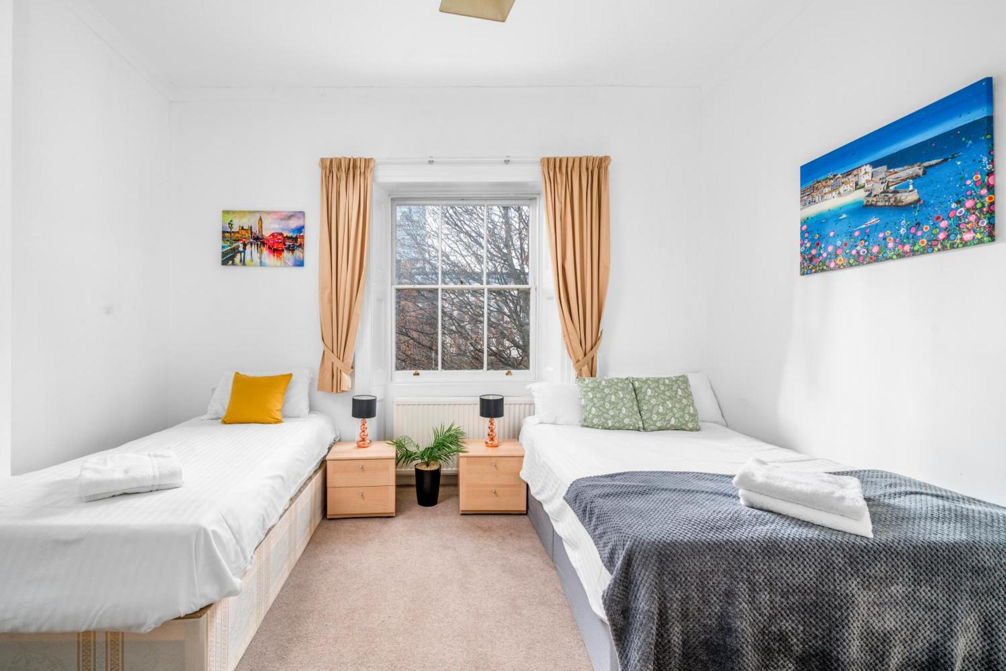 Canary Wharf - Spacious Near Excel Exhibition Centre, O2 Arena, Airport, Free Parking & Wifi Apartment *