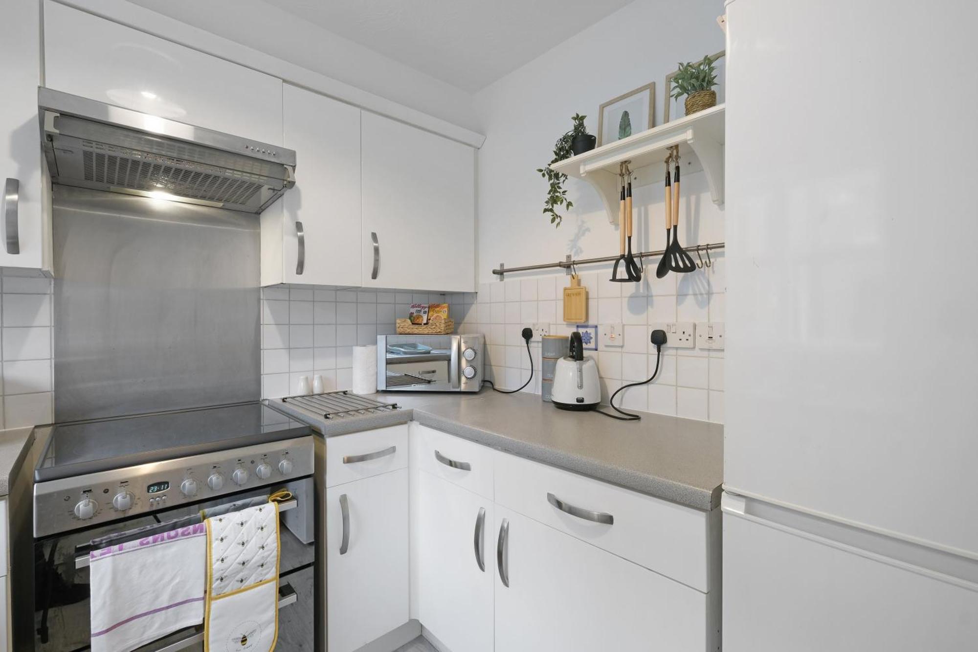 Charming 2-bedroom, 1-bathroom In Transom Square Leilighet