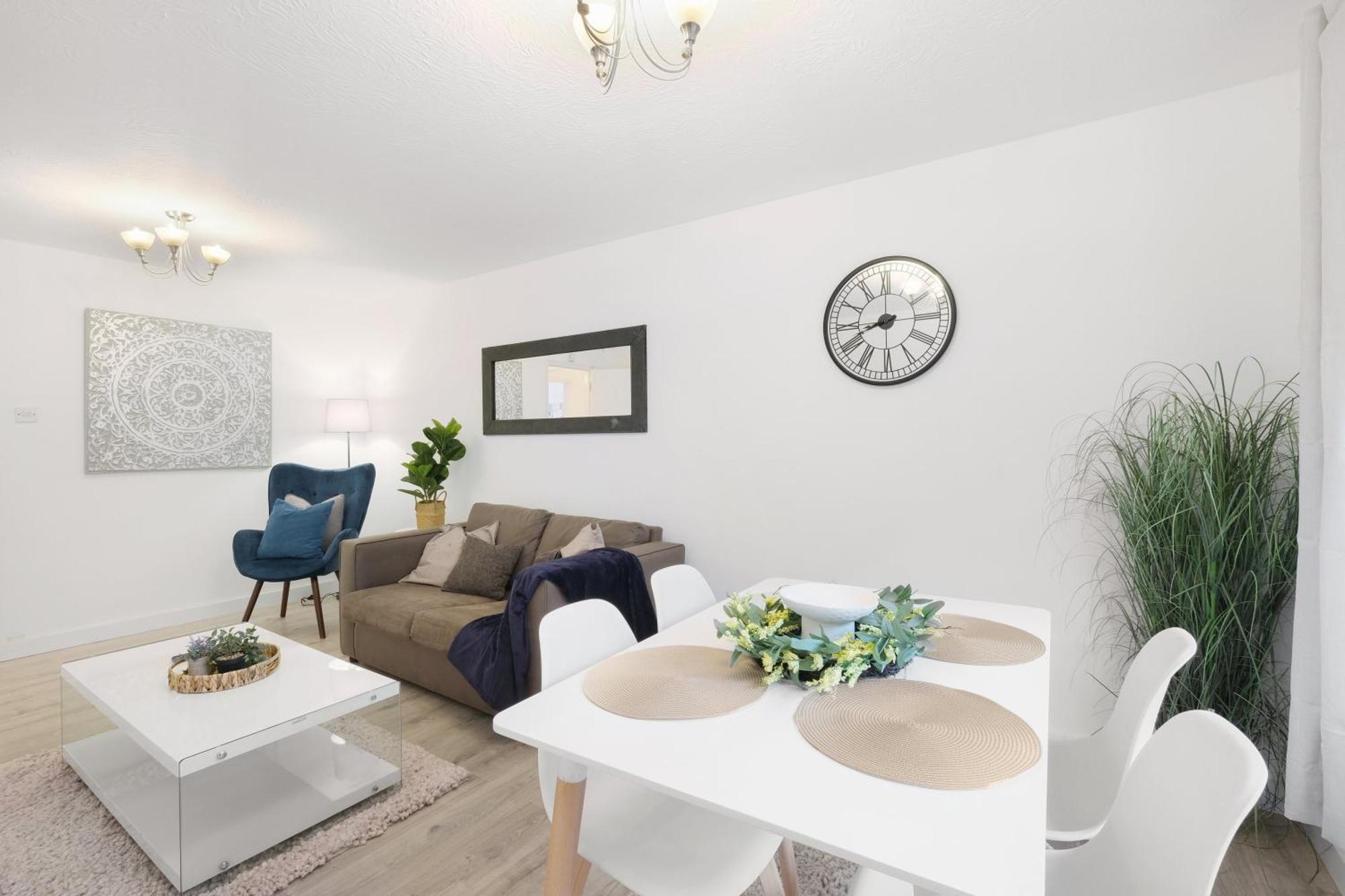 Leilighet Charming 2-bedroom, 1-bathroom In Transom Square London