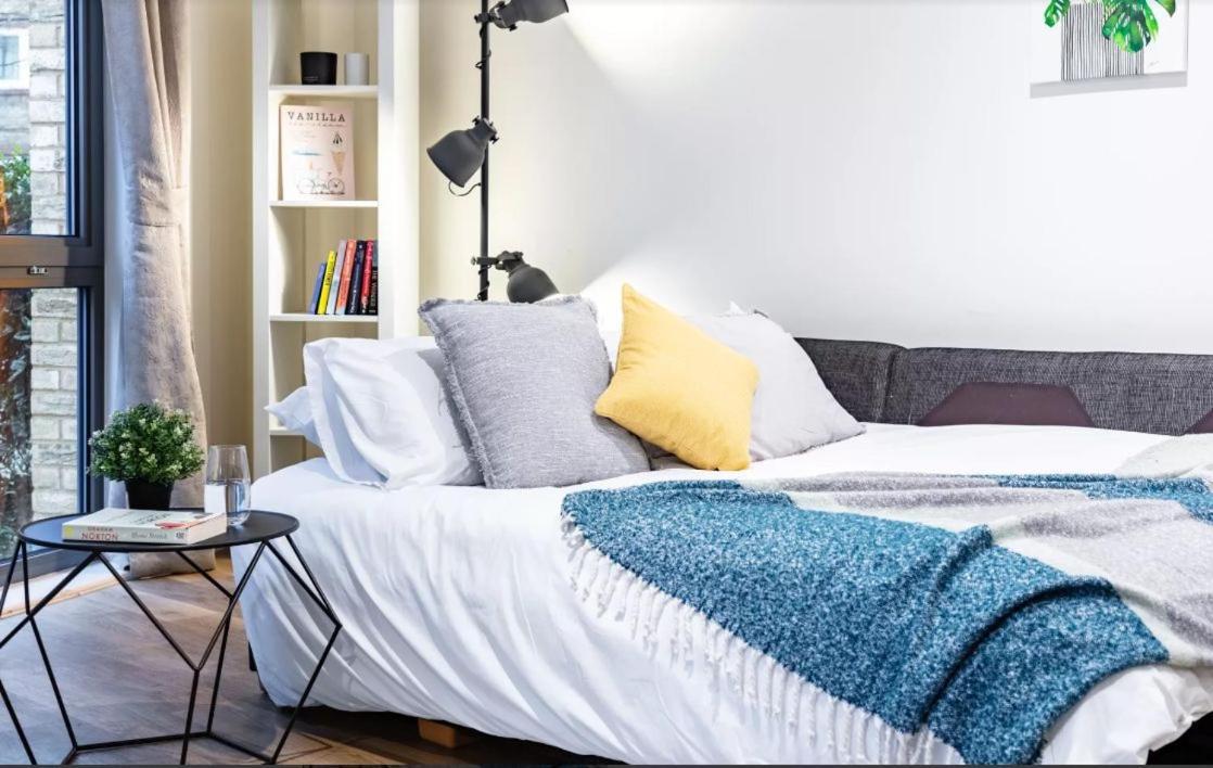 Modern New-built 1 Bedroom In Heart Of Ldn Leilighet