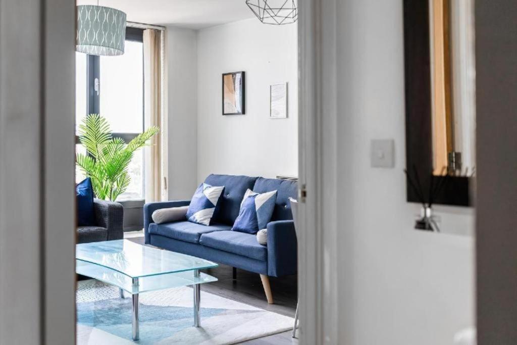 Appartement Lavish - Secure With Parking *